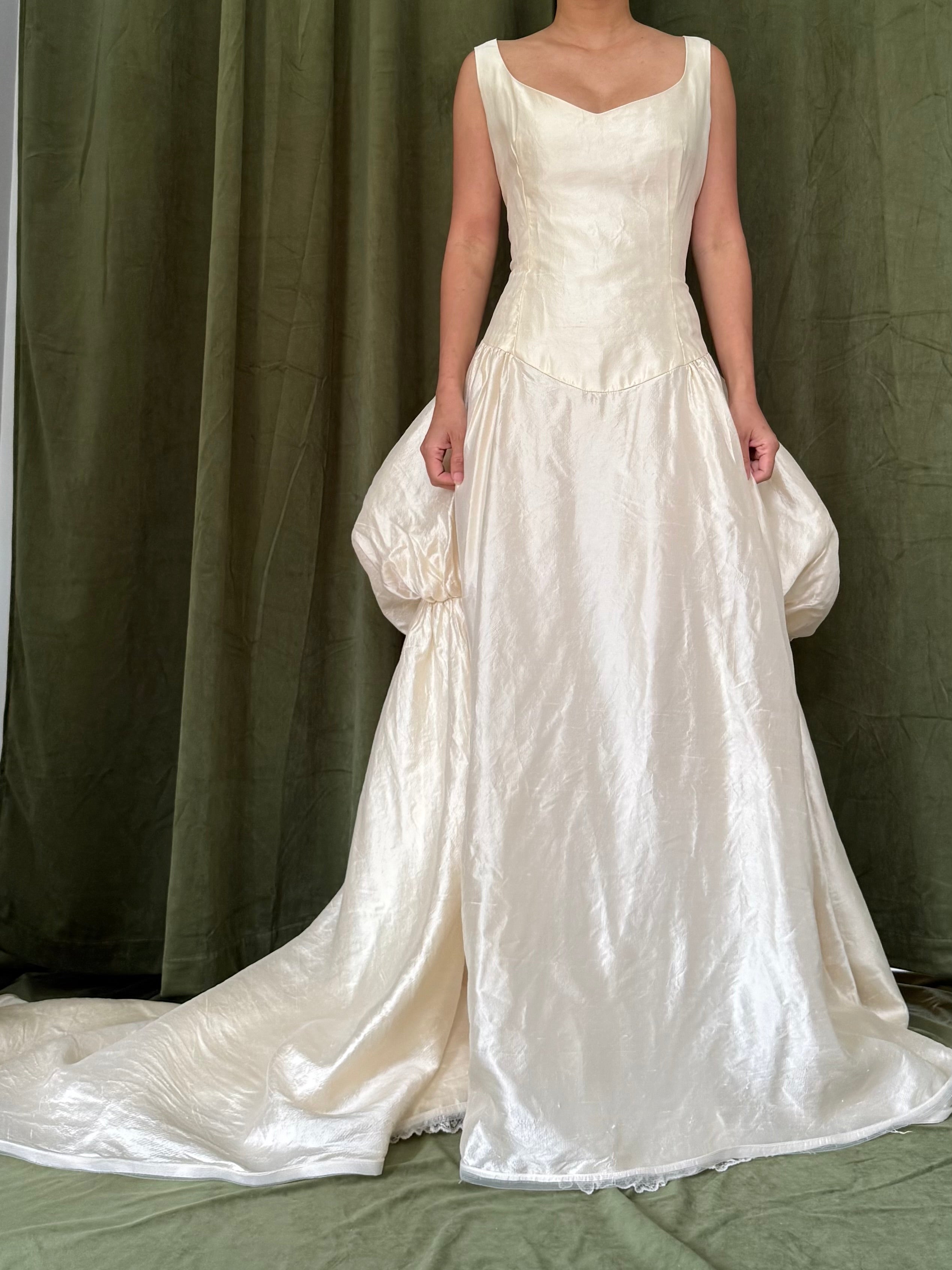 1990s Raw Silk Scoop Neck Gown - M/6