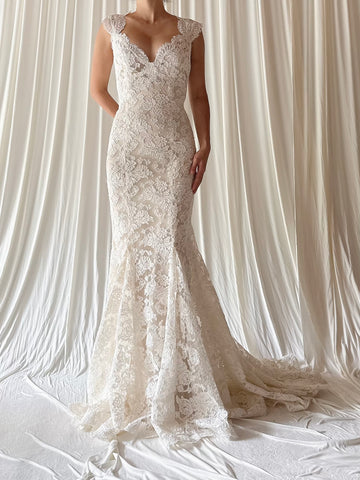 Vintage Monique Llhuilier Lace Gown - XS/S