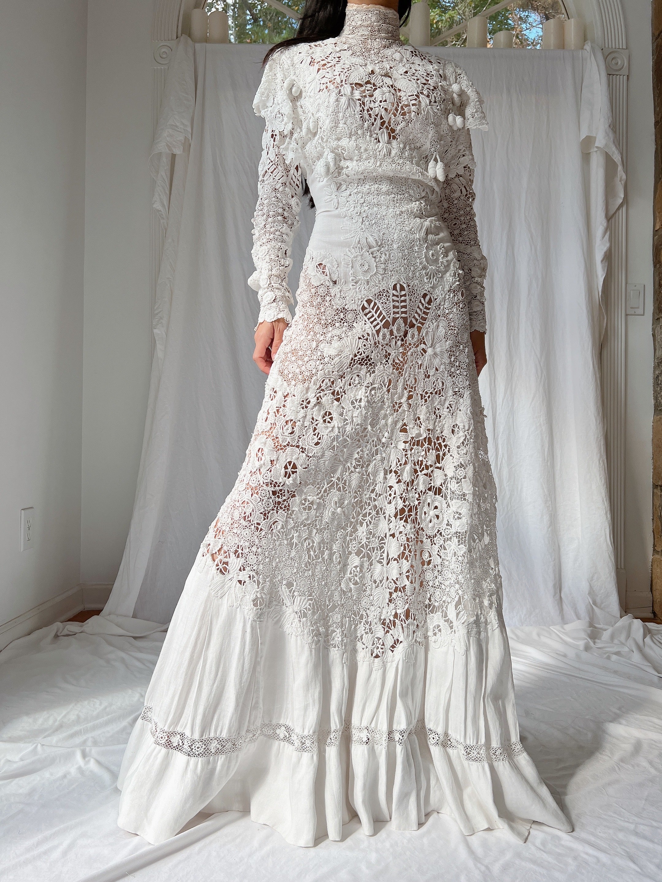 Victorian Linen and Irish Crochet Lace Gown - S
