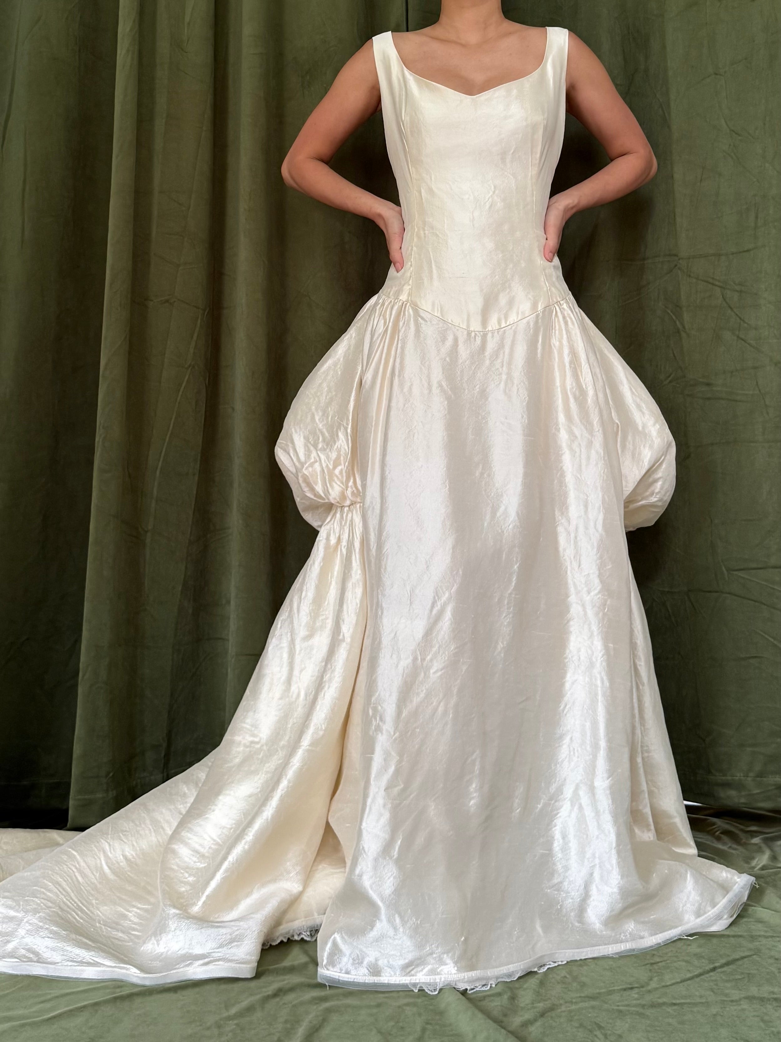 1990s Raw Silk Scoop Neck Gown - M/6