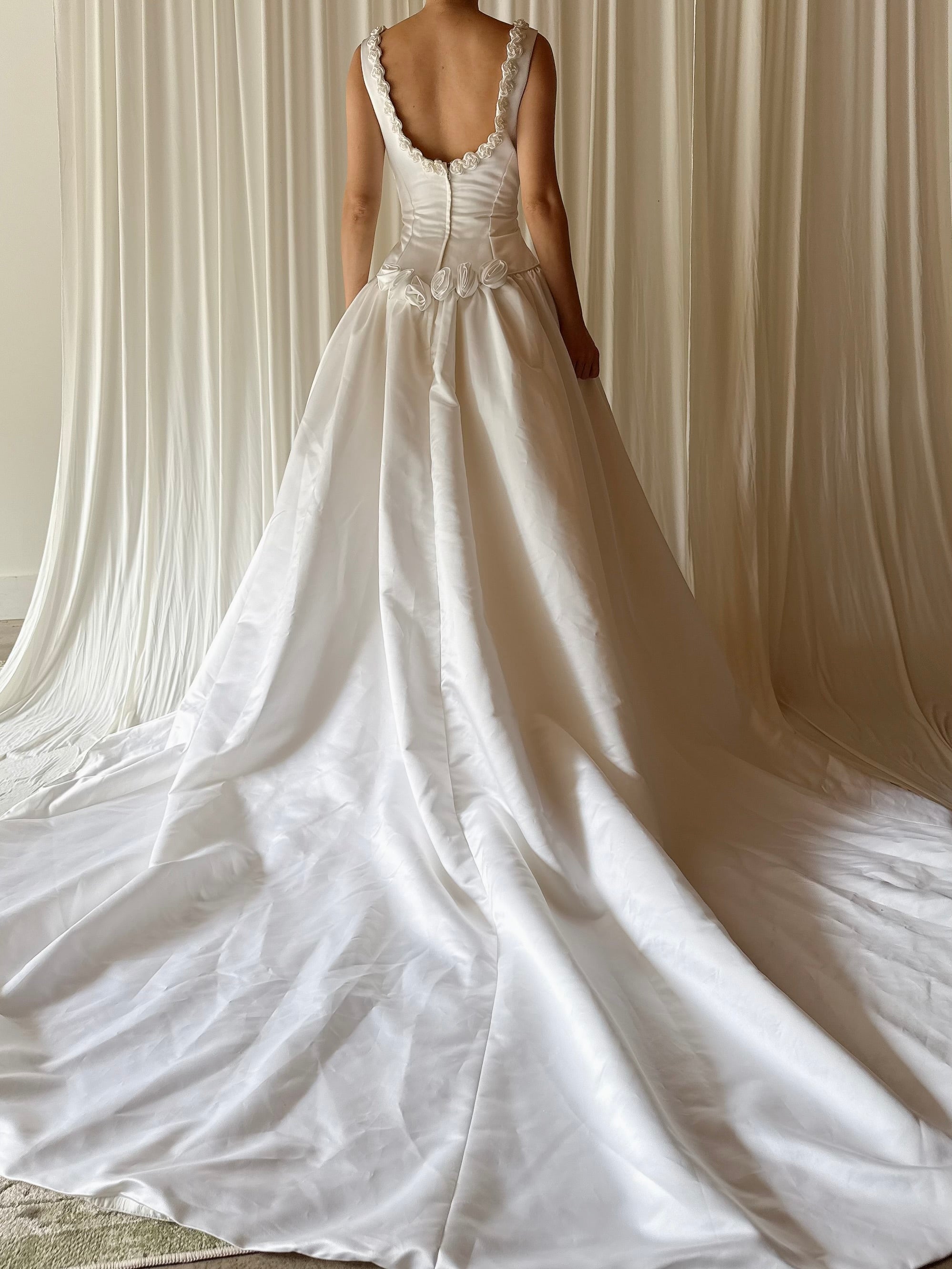 Vintage Beaded Scoop Neckline Gown - M