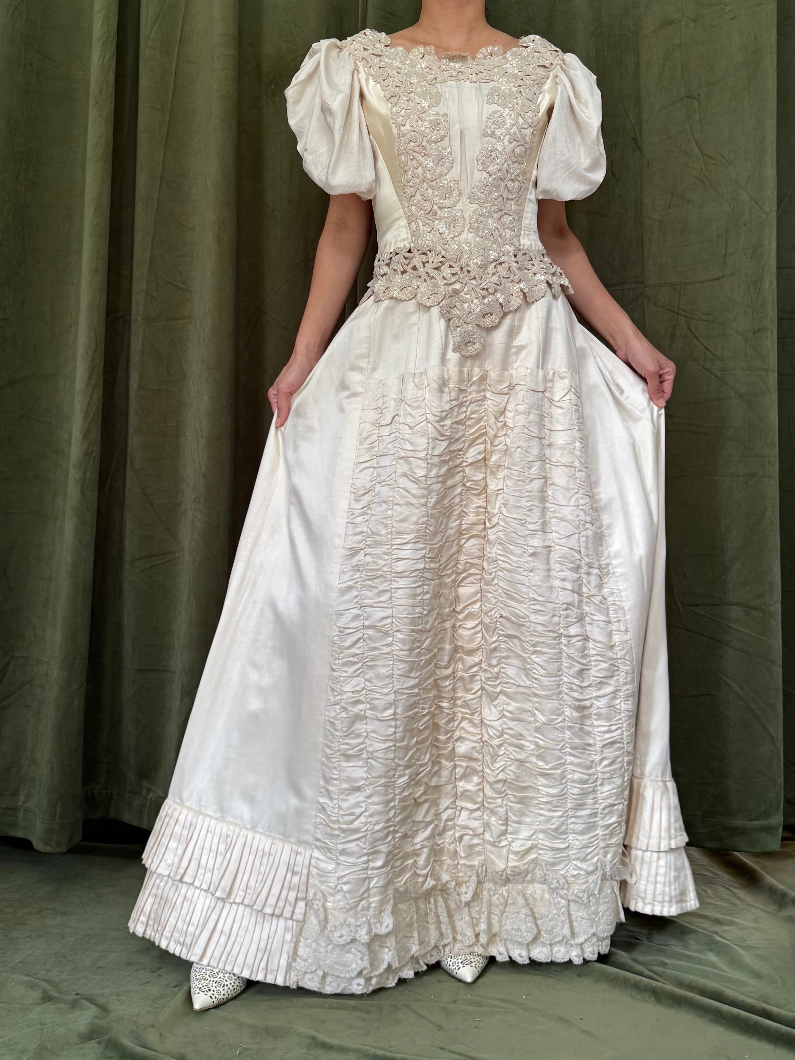 Antique Silk 2-Piece Ensemble - XS/S