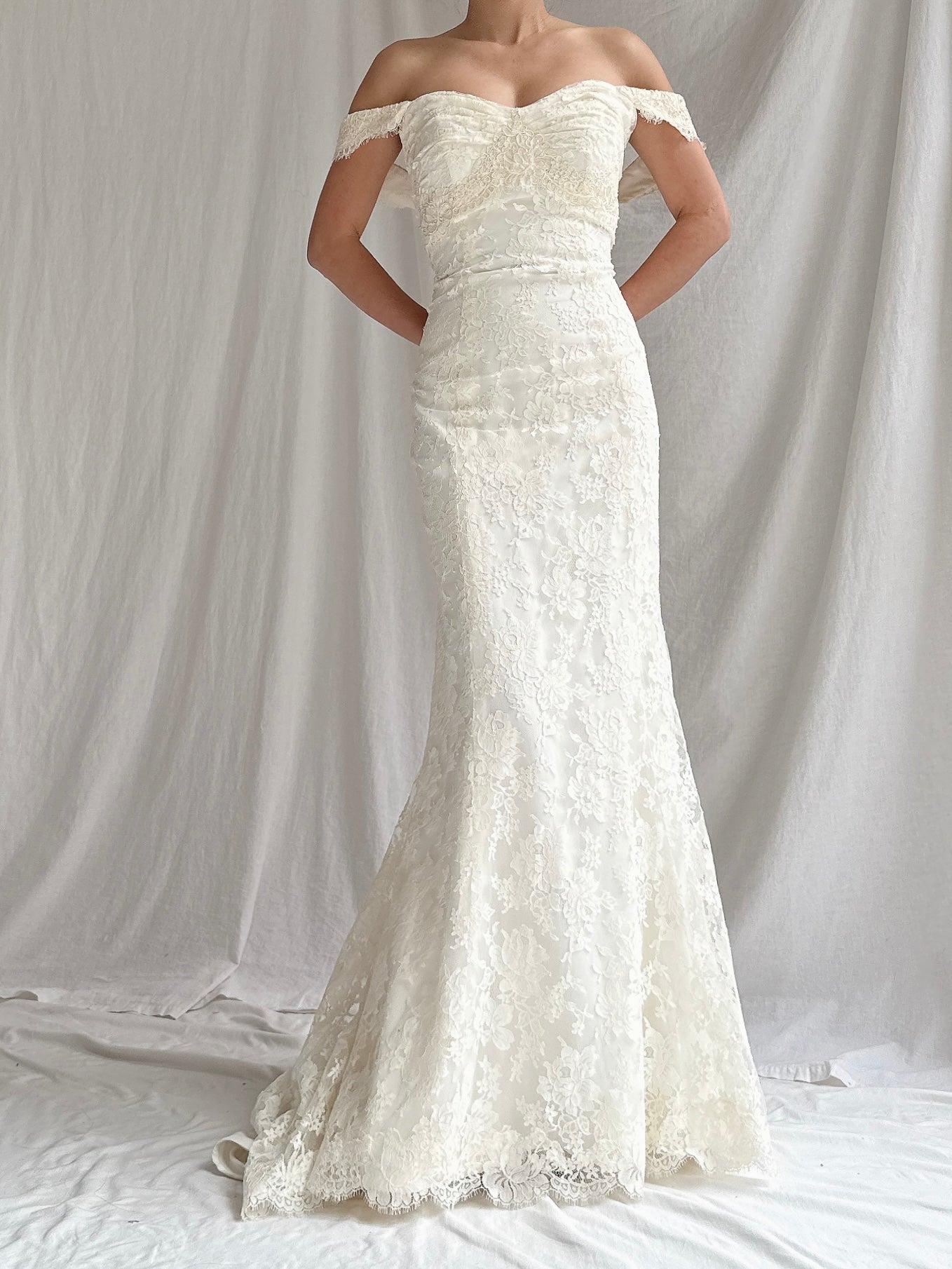 Vintage Lace Gown - S/M