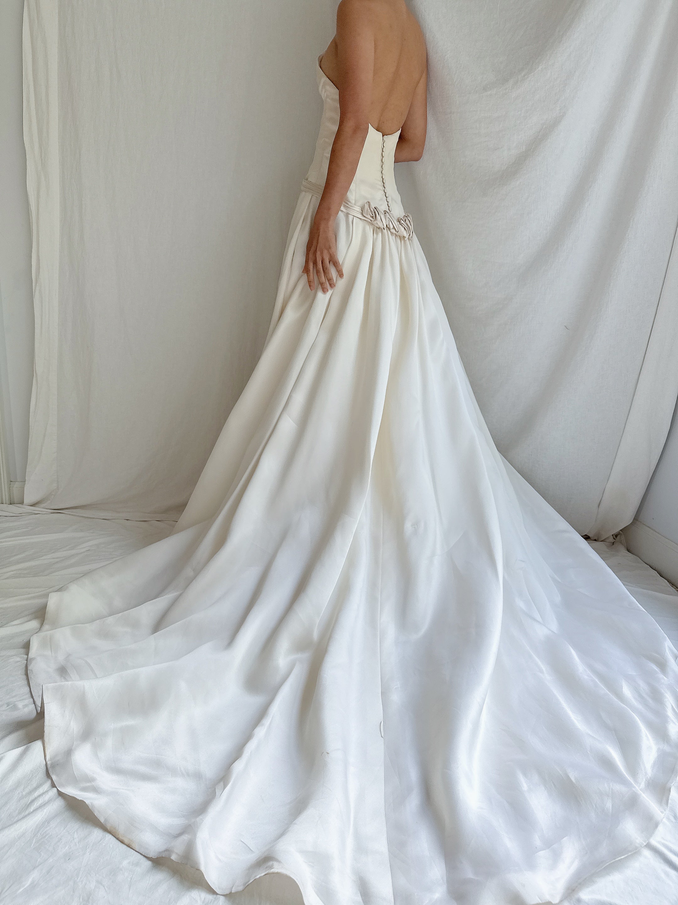 1990s Amsale Silk Organza Gown - S/4