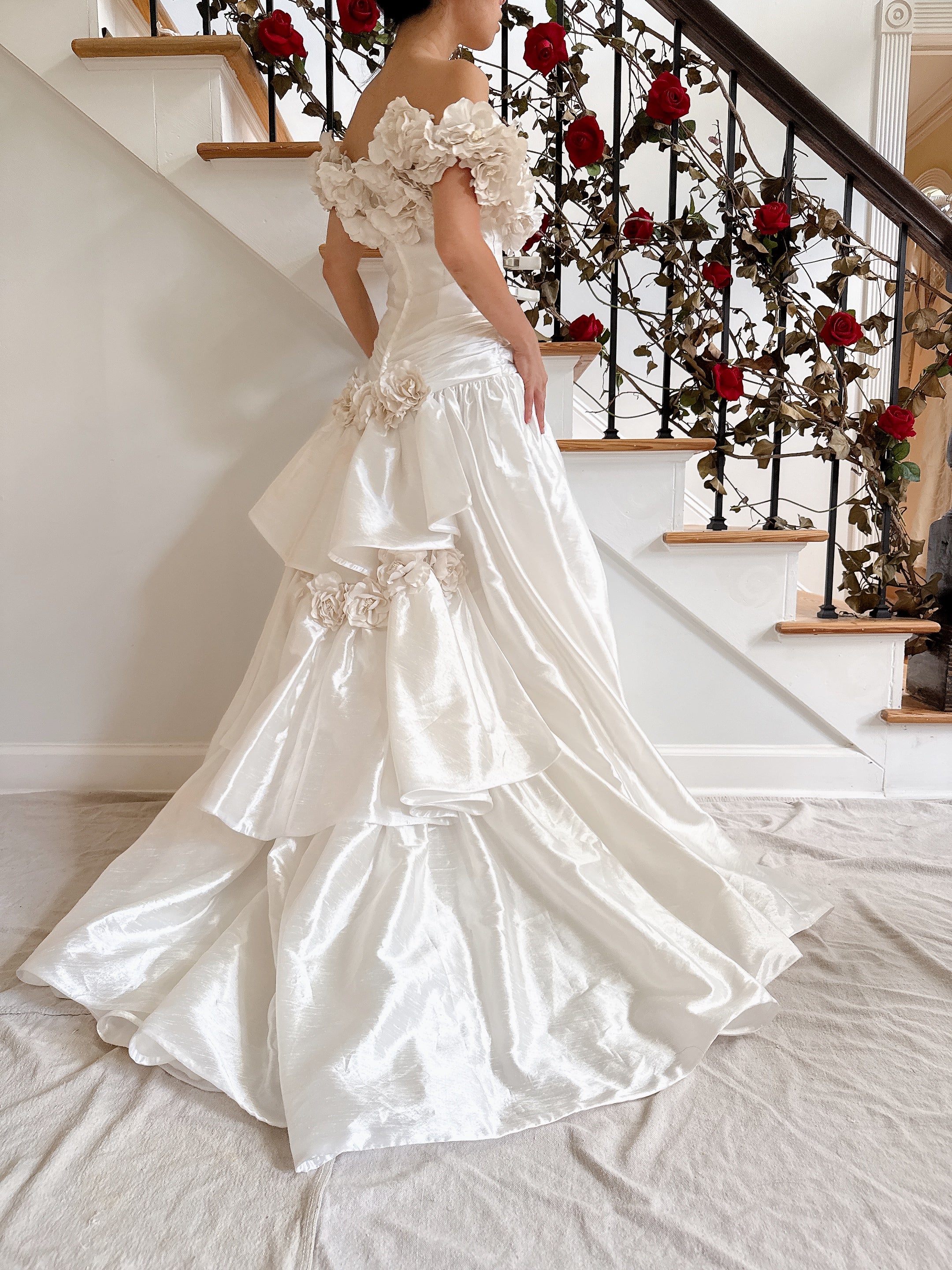 1980s Taffeta Rosette Gown - M/L