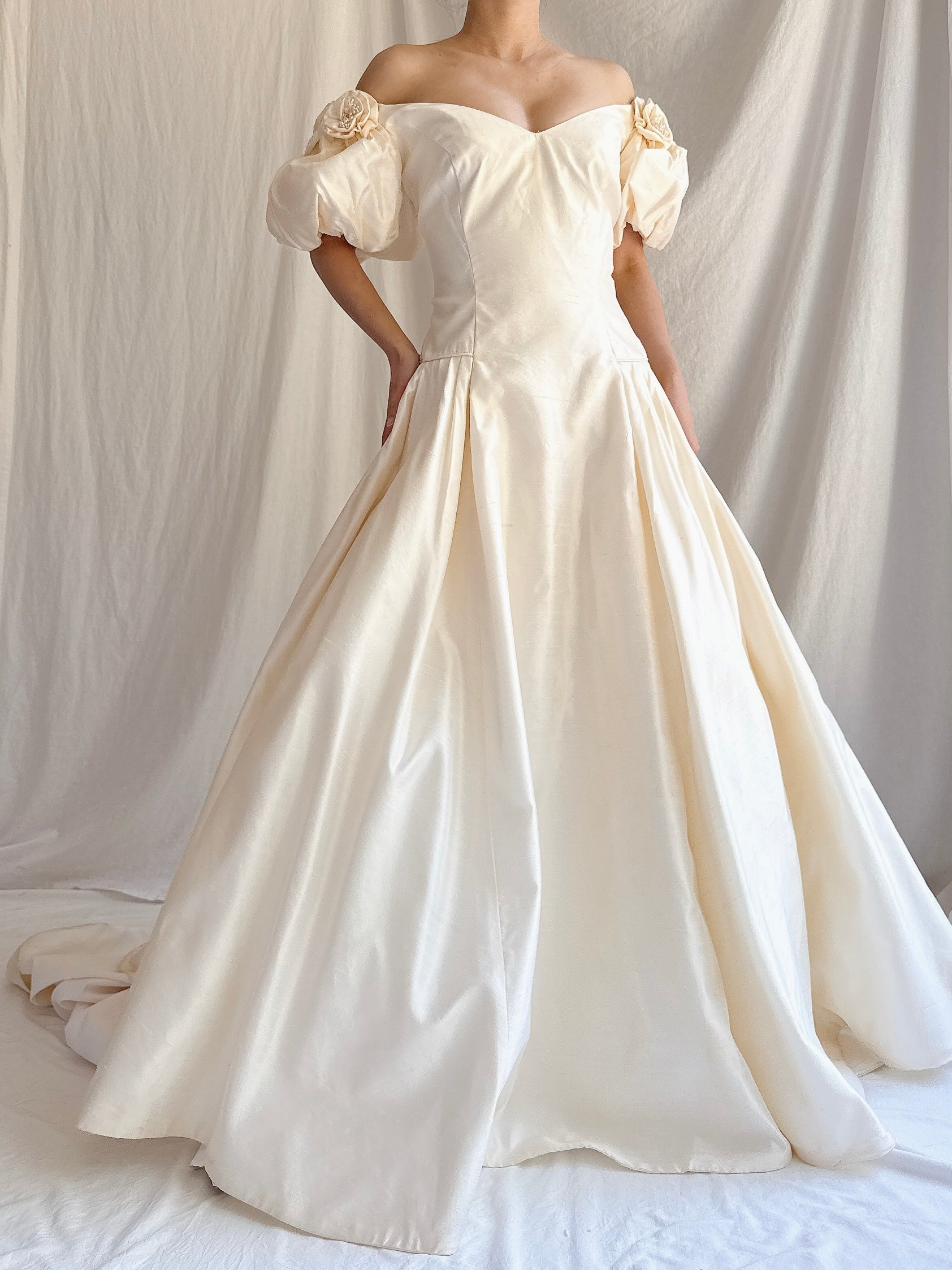 Vintage Silk Puff Sleeve Gown - M/L