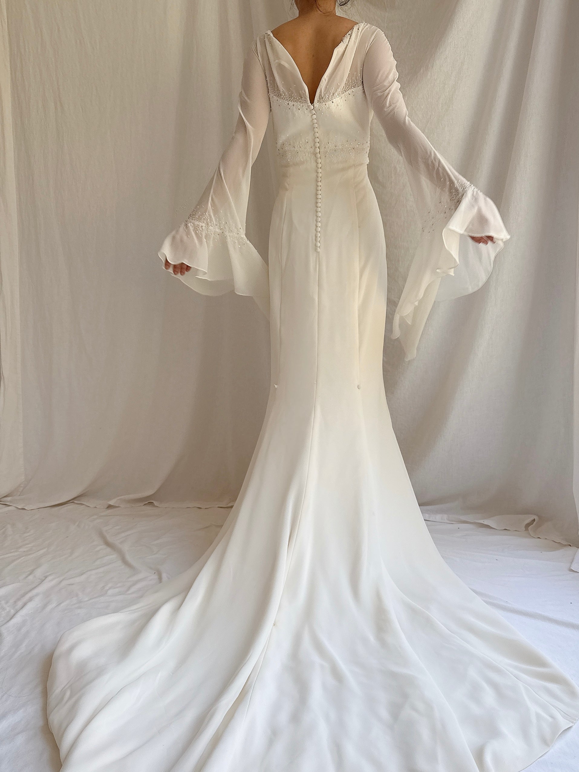 Vintage Angel Sleeves Gown - M/6