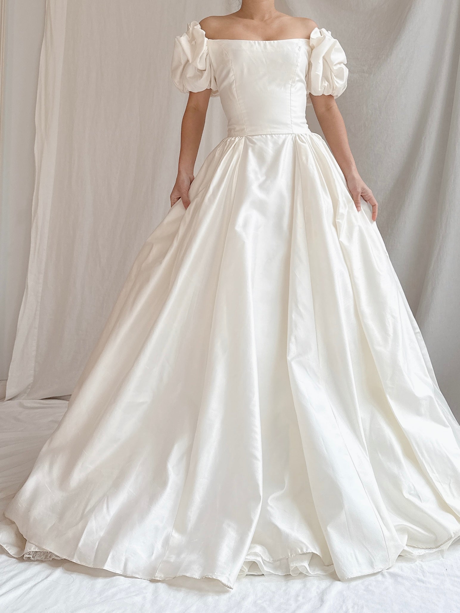 Vintage Silk Puff Sleeve Gown - XS