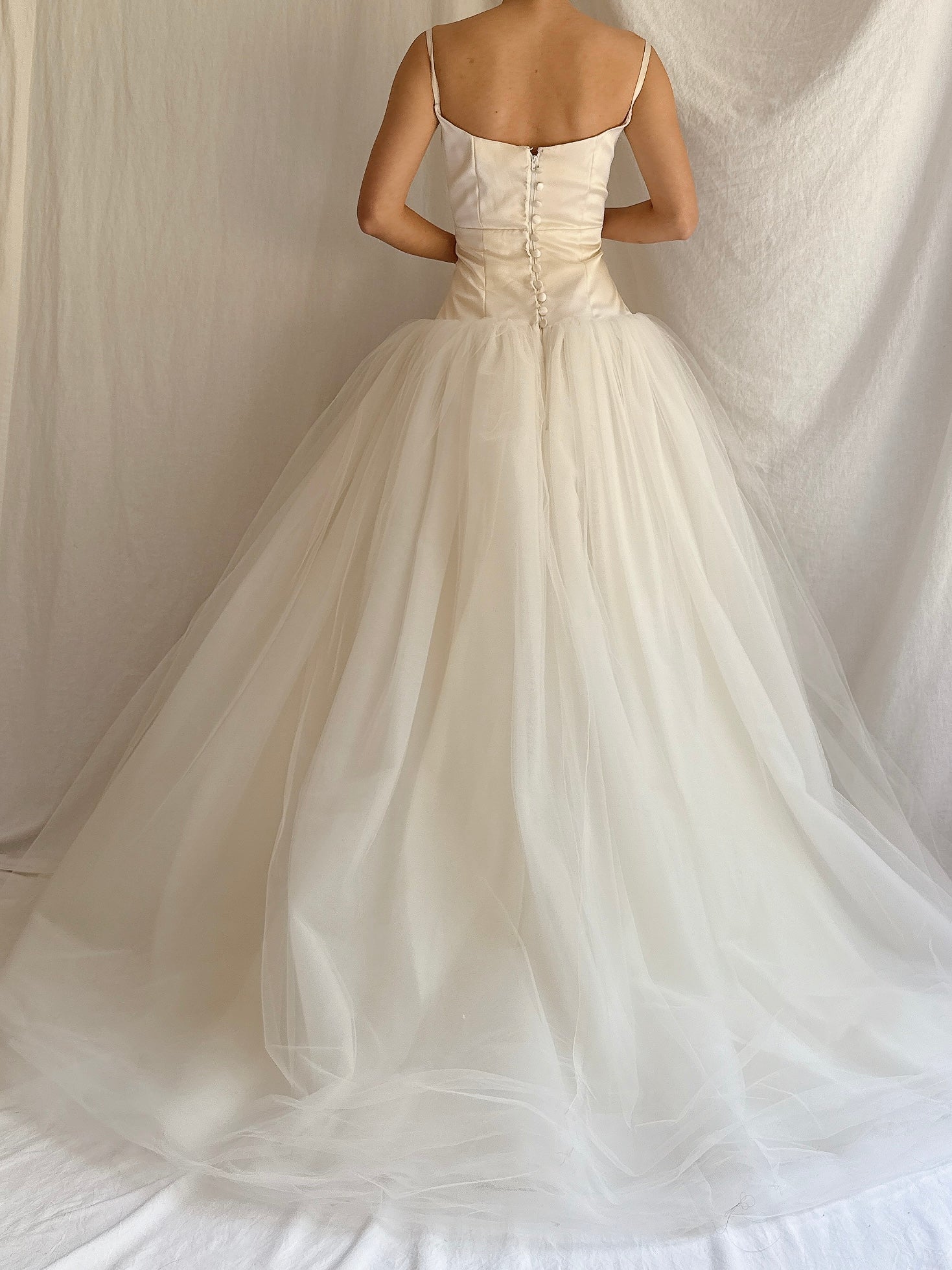 Vintage Monique Llhuilier Silk and Tulle Gown - M/6/8