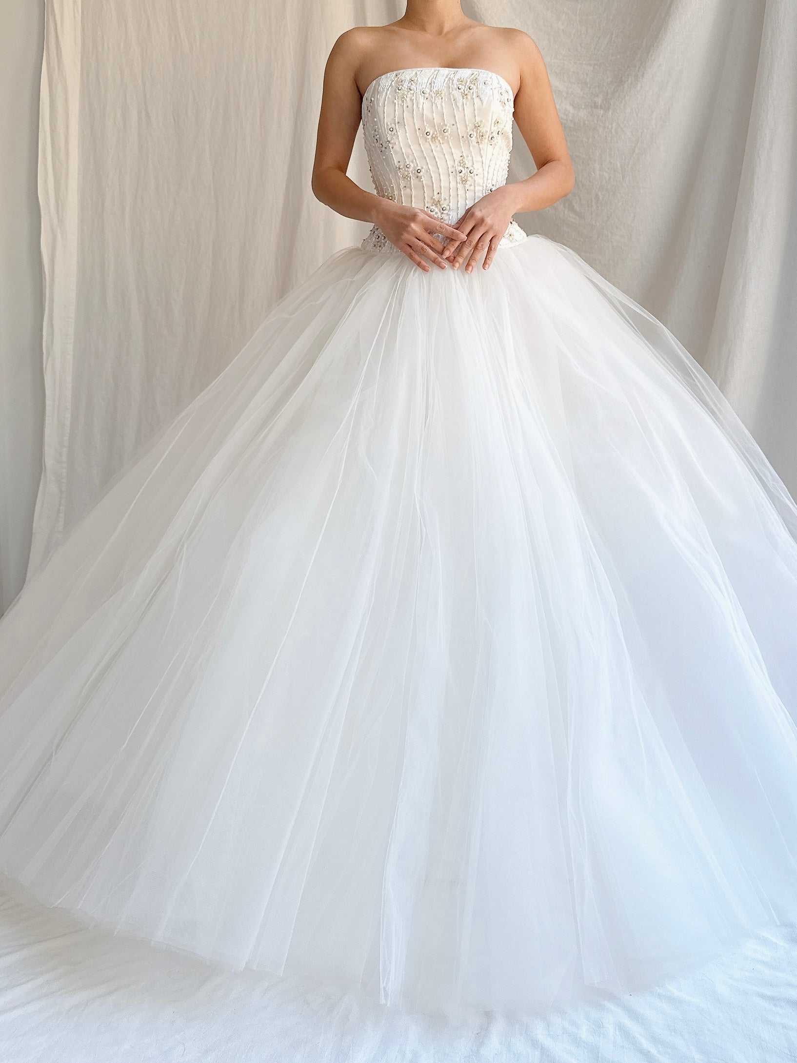 Vintage Paula Varsalona Couture Silk and Tulle Wedding Gown - M/8