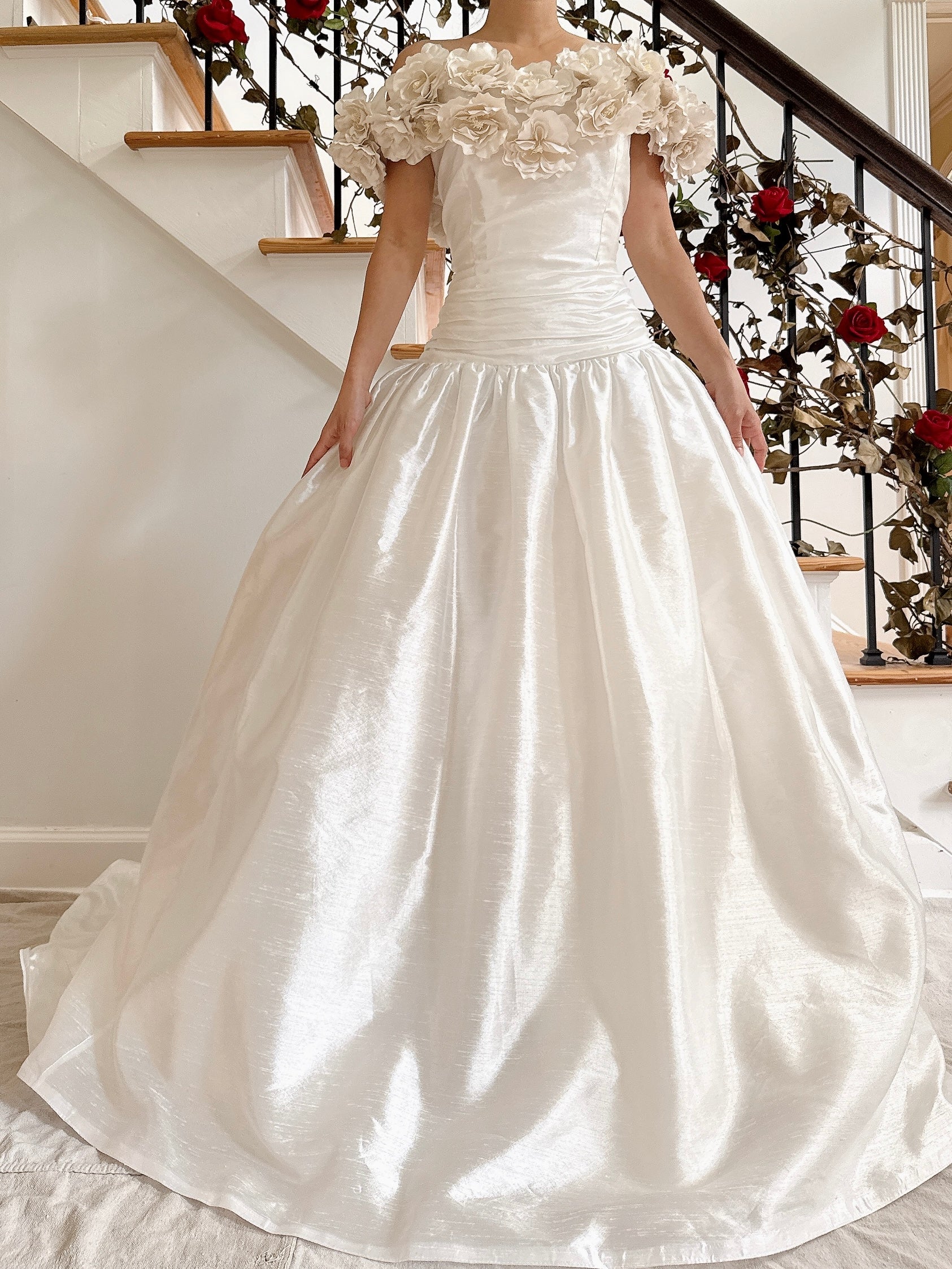 1980s Taffeta Rosette Gown - M/L