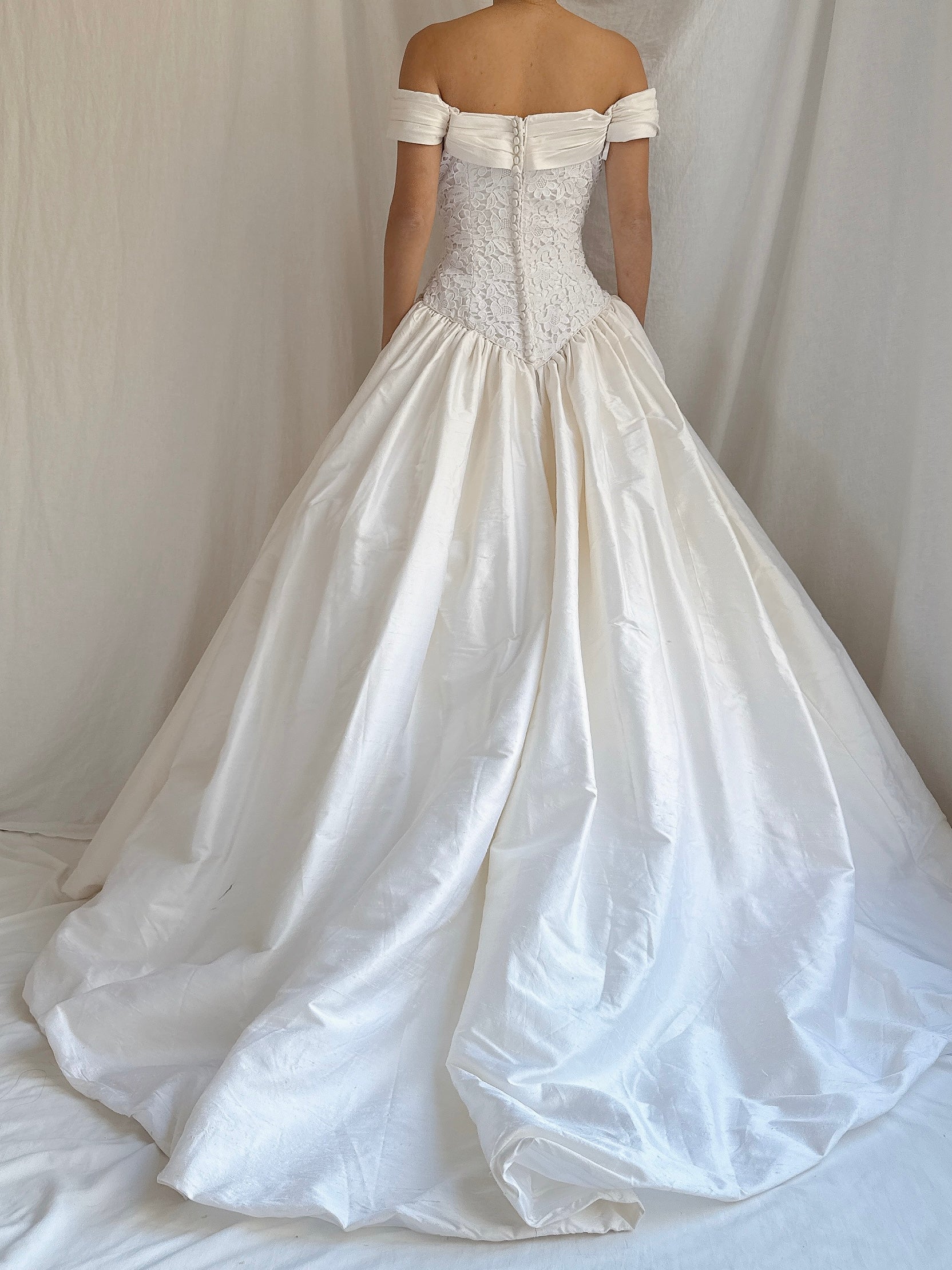 Vintage Off-the-Shoulder Gown - S