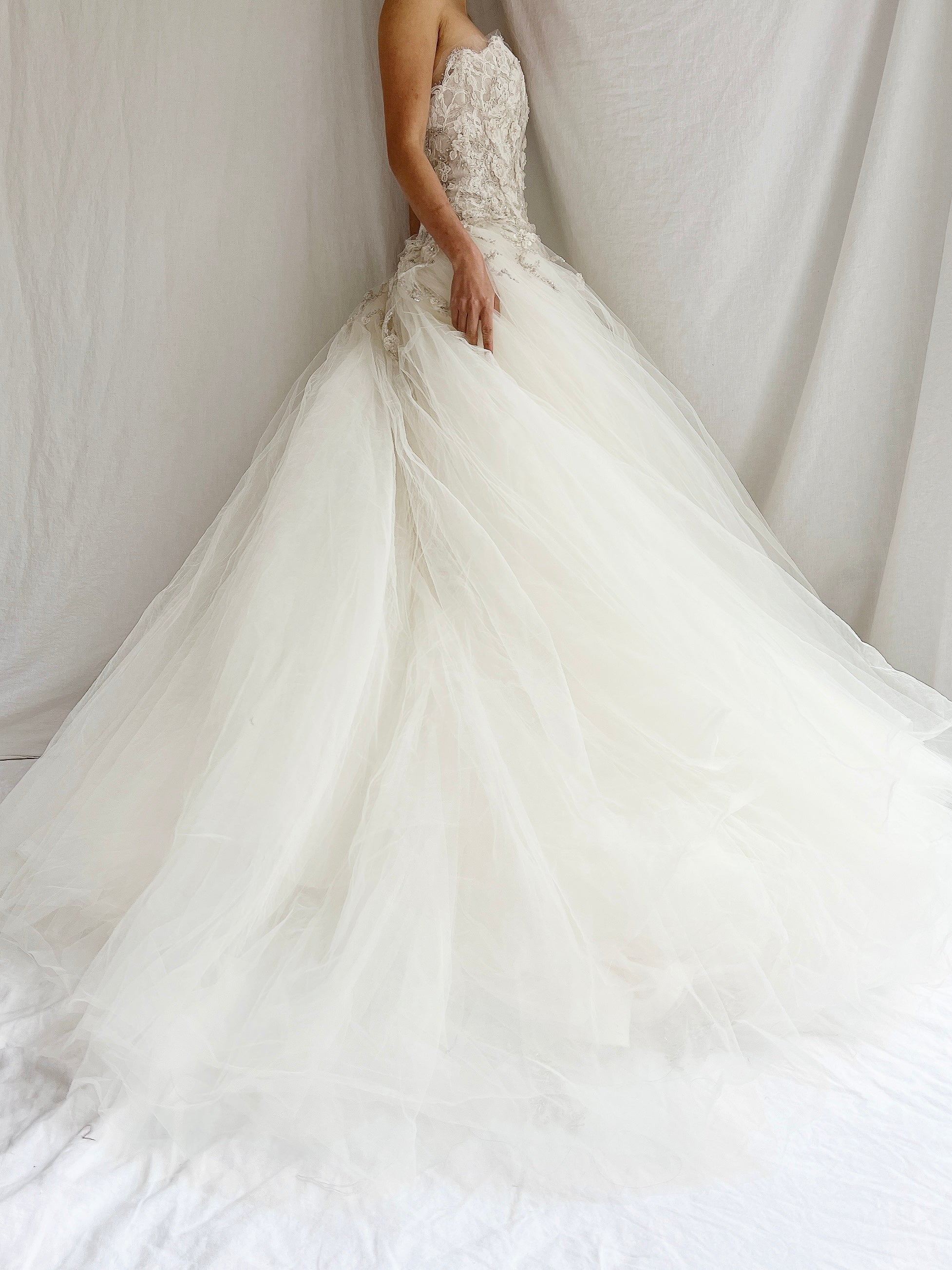 Lazaro Strapless Tulle Gown Sweetheart Bodice - XS/2