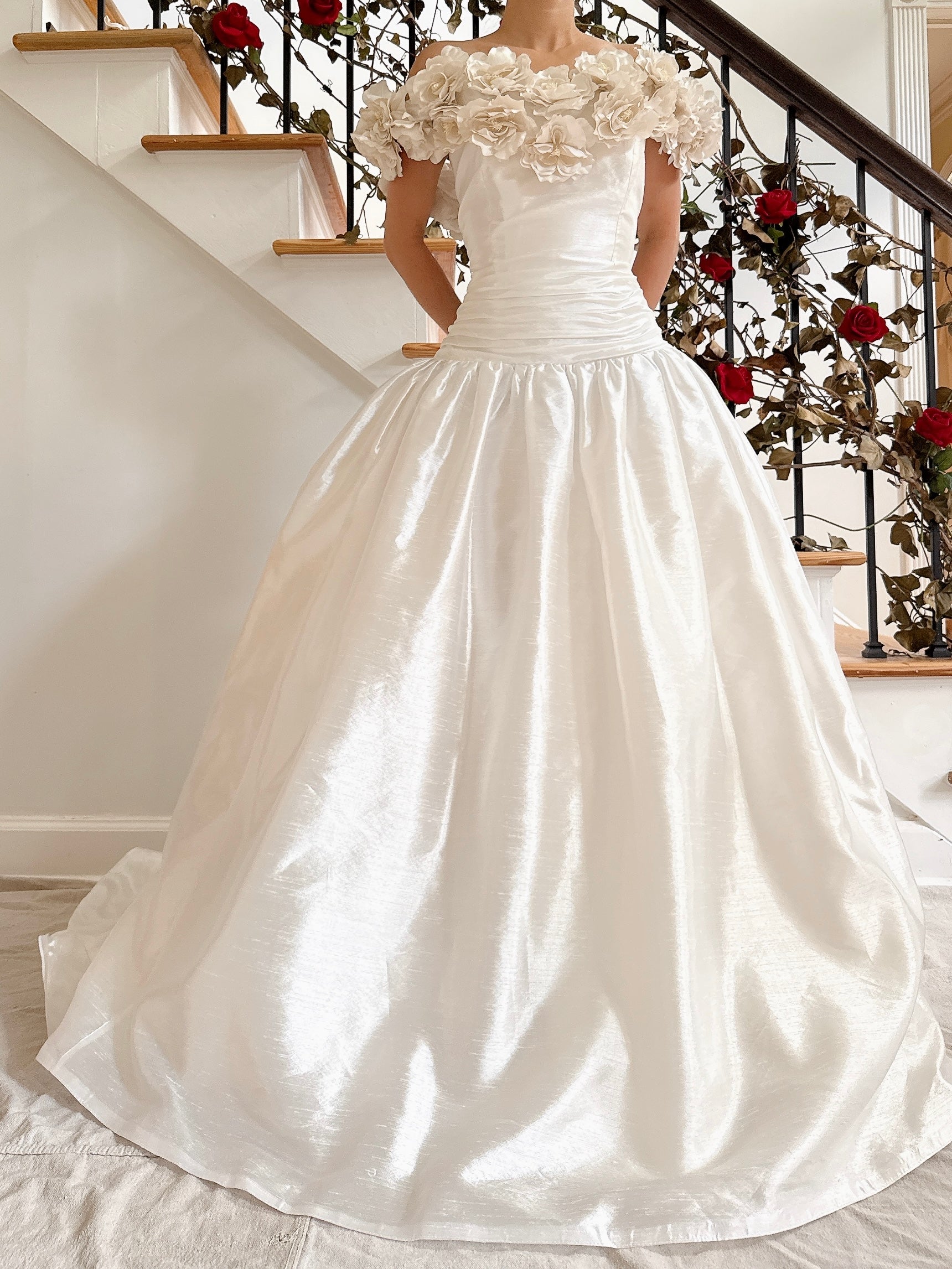 1980s Taffeta Rosette Gown - M/L