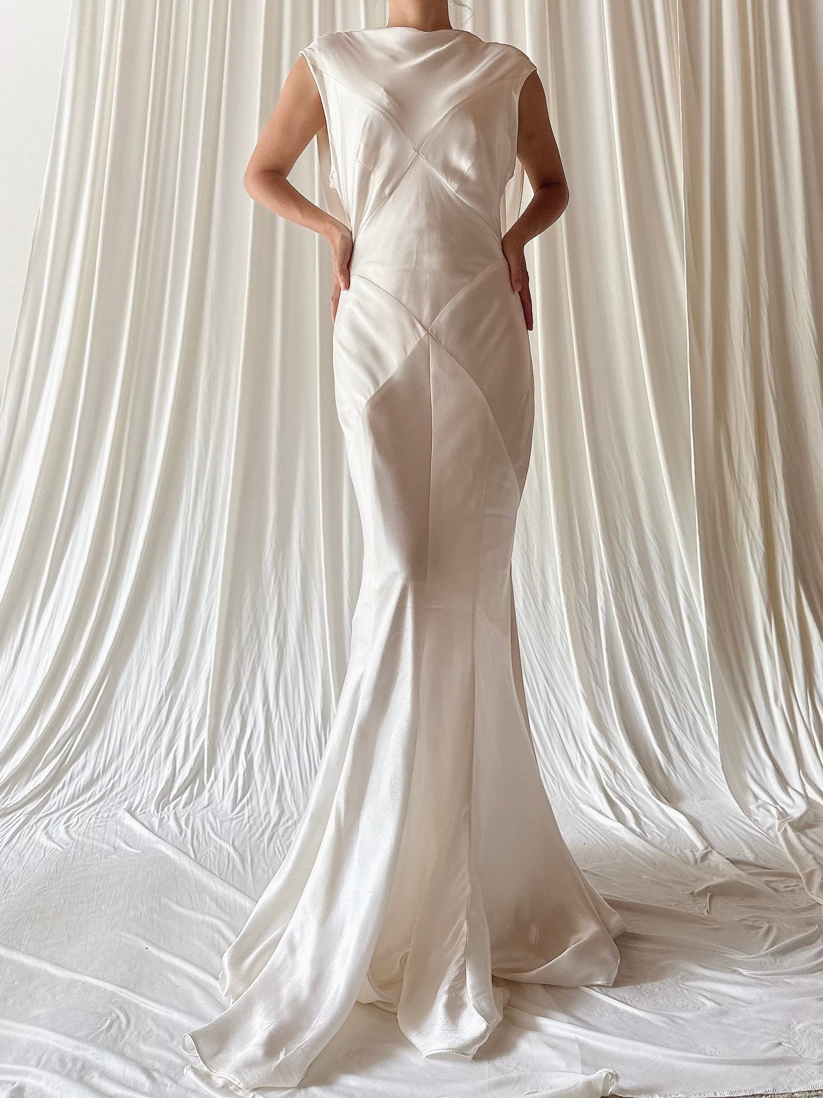 1990s Satin Bias Low Cut Back Gown - Size 6-8