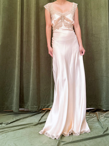1930s Peach Silk Slip Dress - S-M