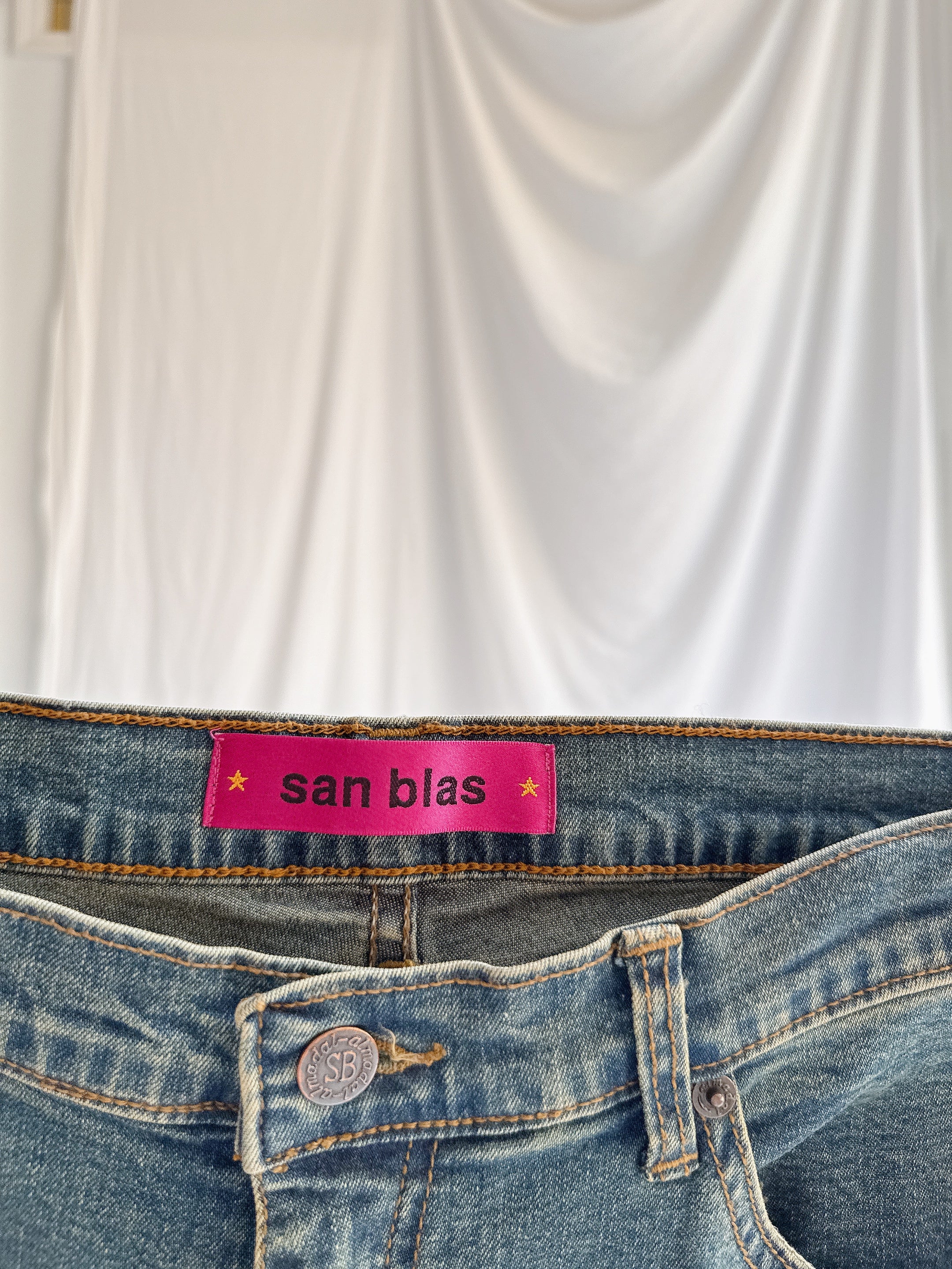 Vintage San Blas Embroidered Denim - M/33”