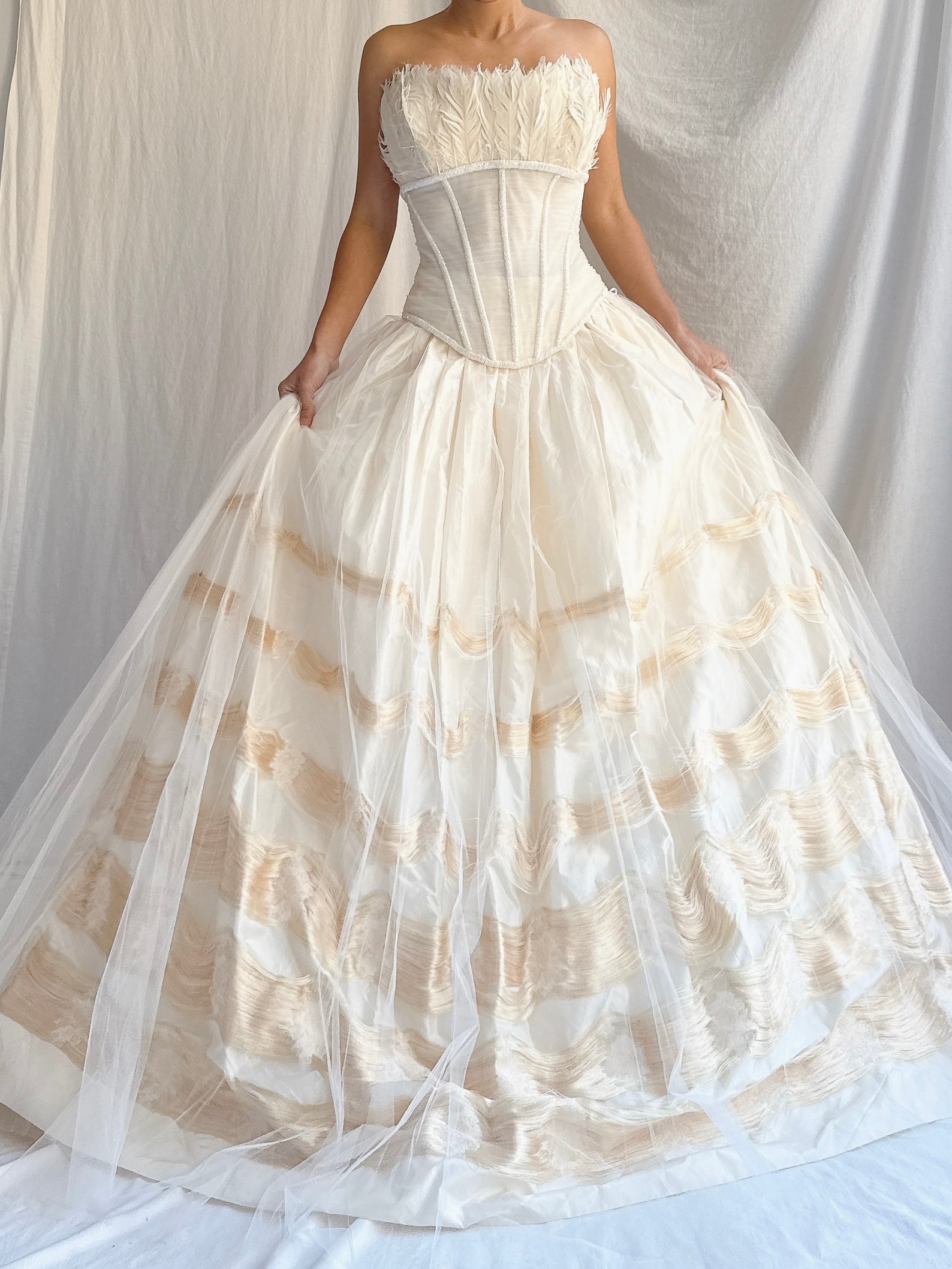 Vintage 2-Piece Feather Set - M