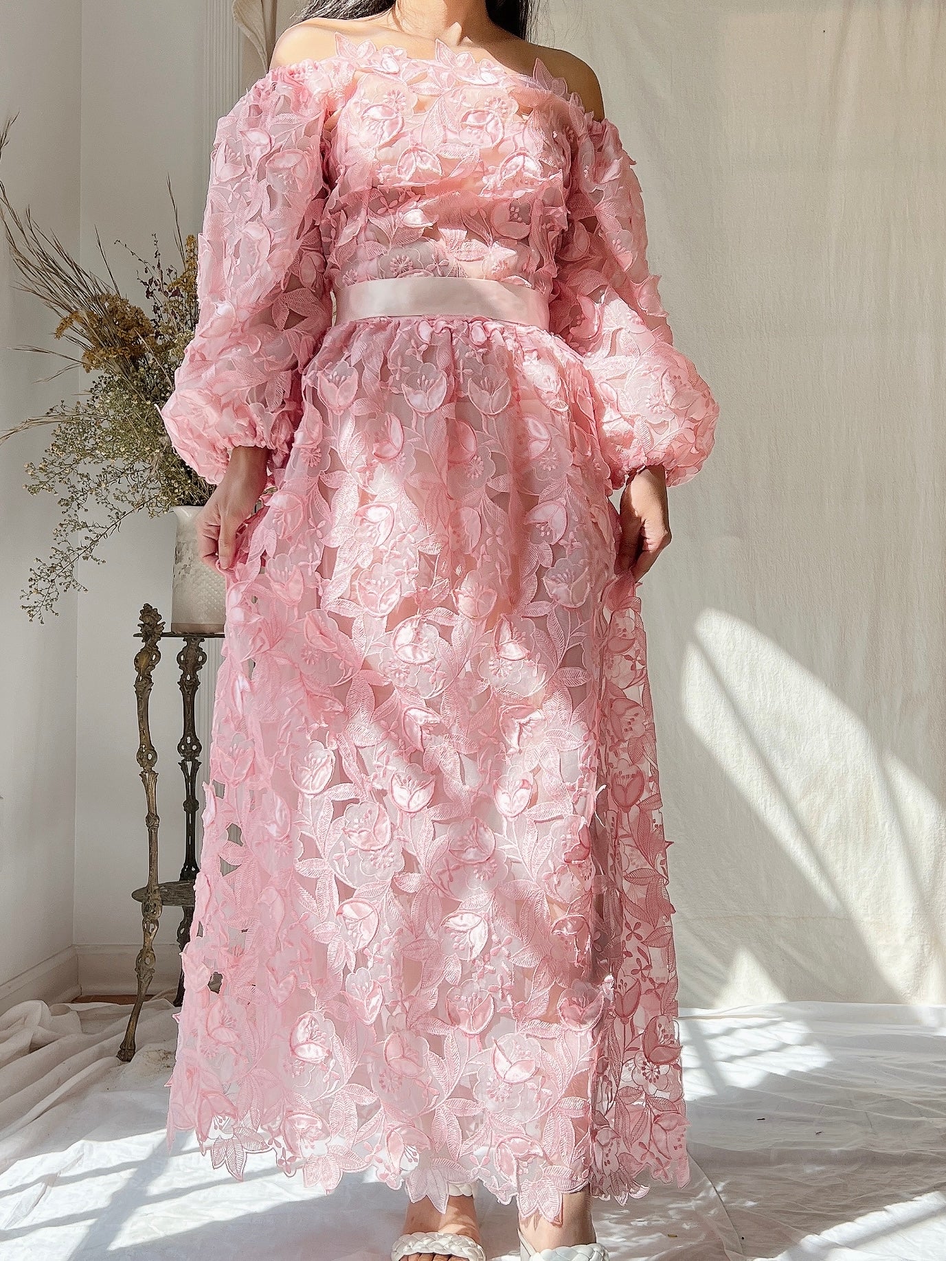 Vintage Pink Cutout Off-the-Shoulder Dress - M