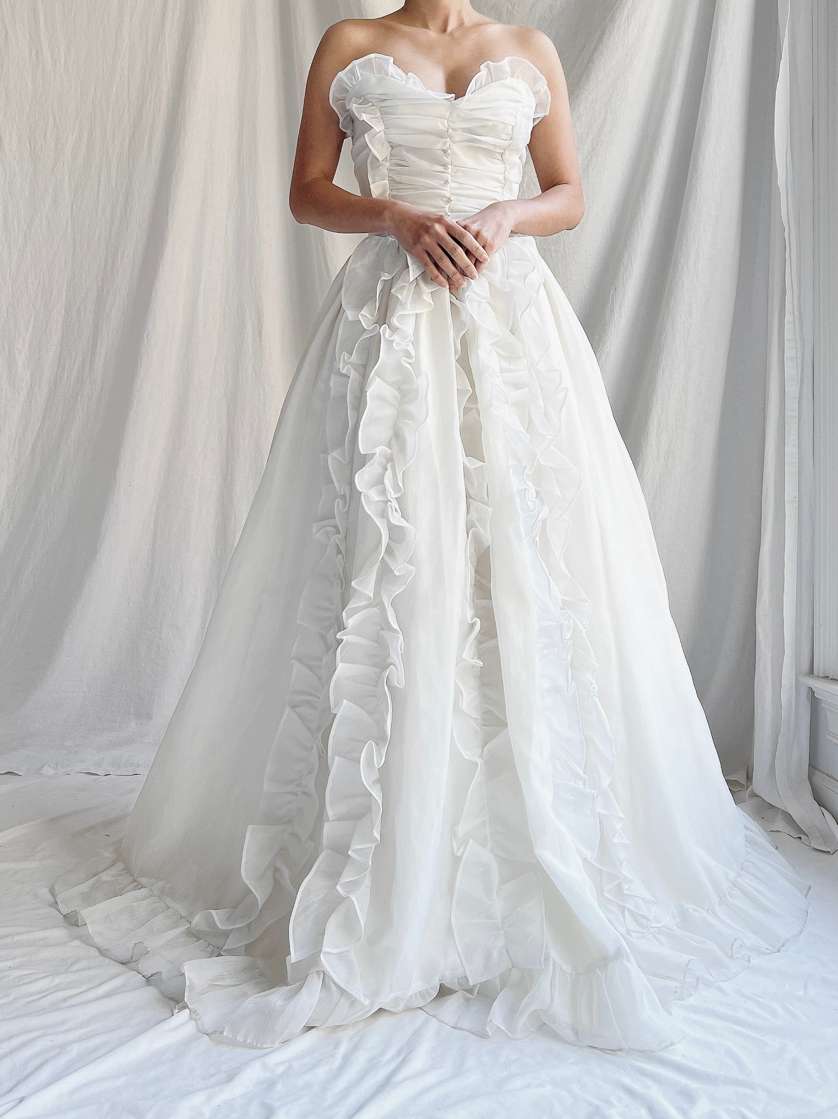 Vintage Ruffle Sweetheart Gown - XS