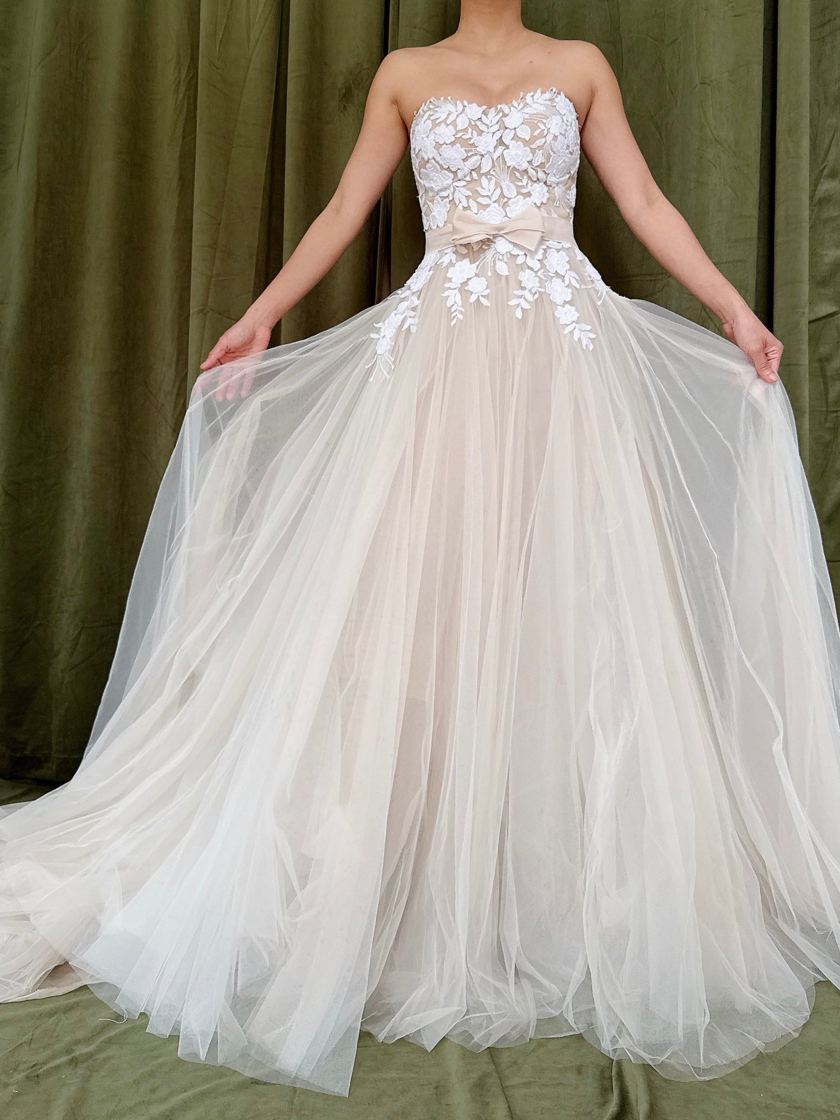 Mira Zwillinger Strapless Nude Tulle Embroidered Dress - M/8