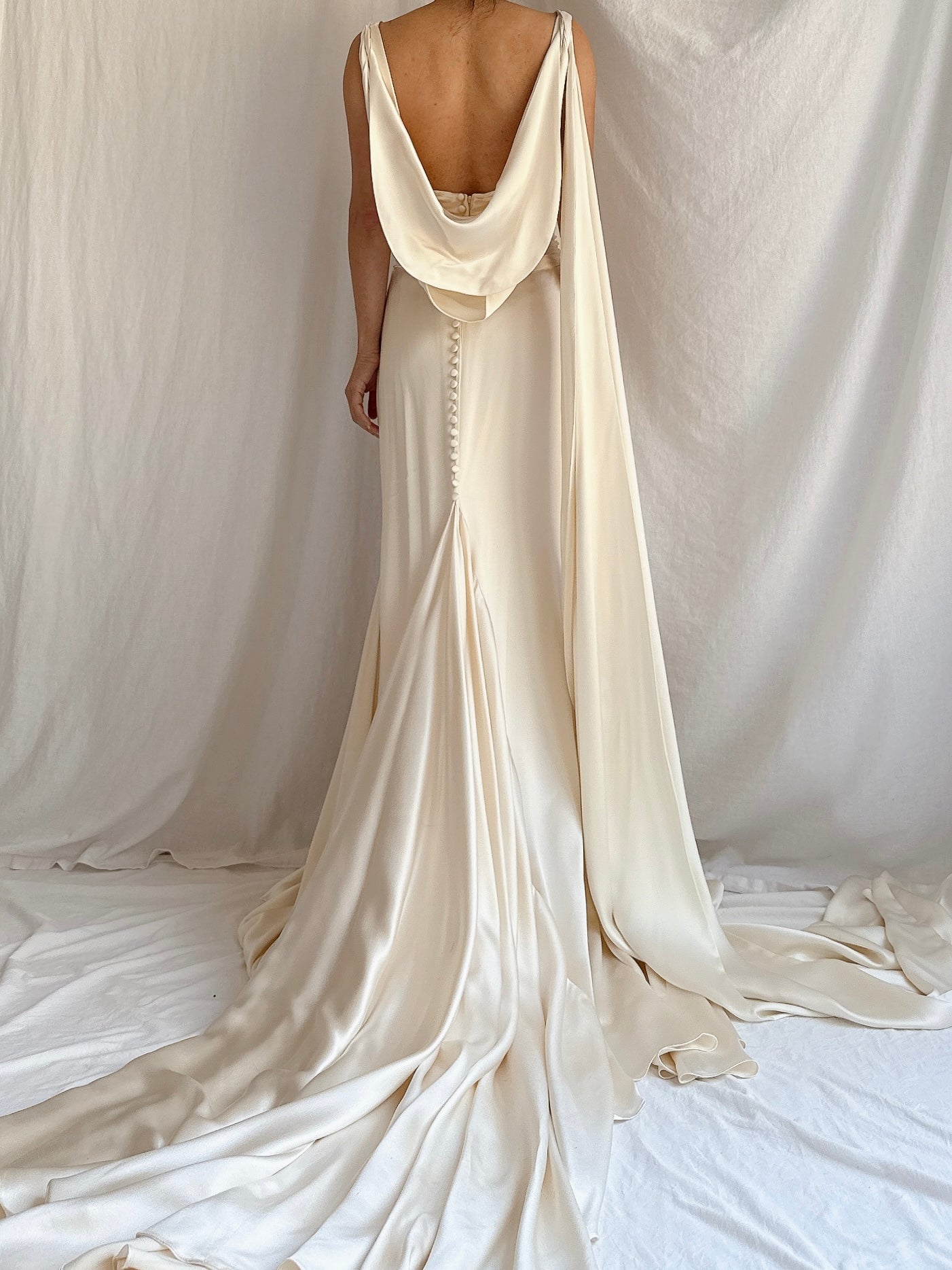 Vintage Romona Keveza Silk Charmeuse Gown - M/8