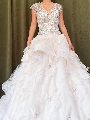 Monique Llhuilier Silk organza flower gown - S