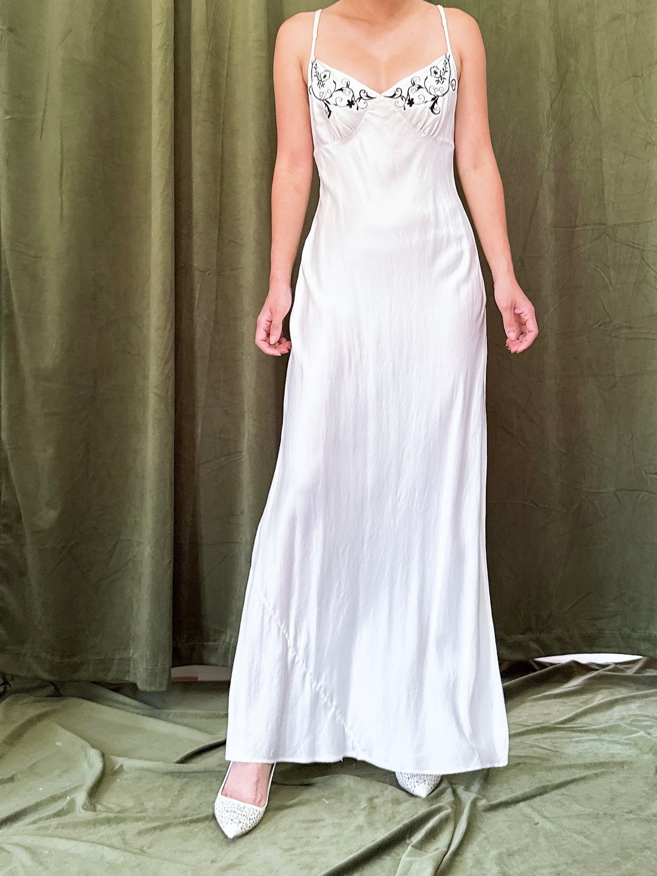Vintage Silk Slip and Robe Set with Black Embroidery - XS