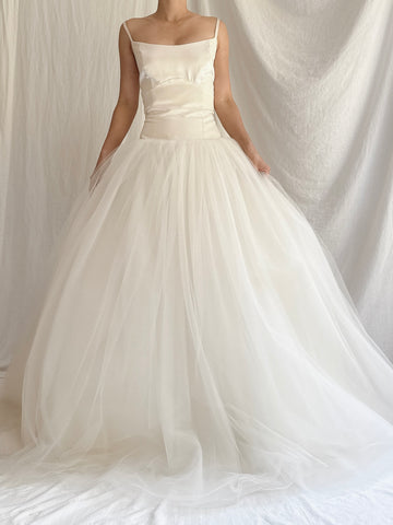 Vintage Monique Llhuilier Silk and Tulle Gown - M/6/8