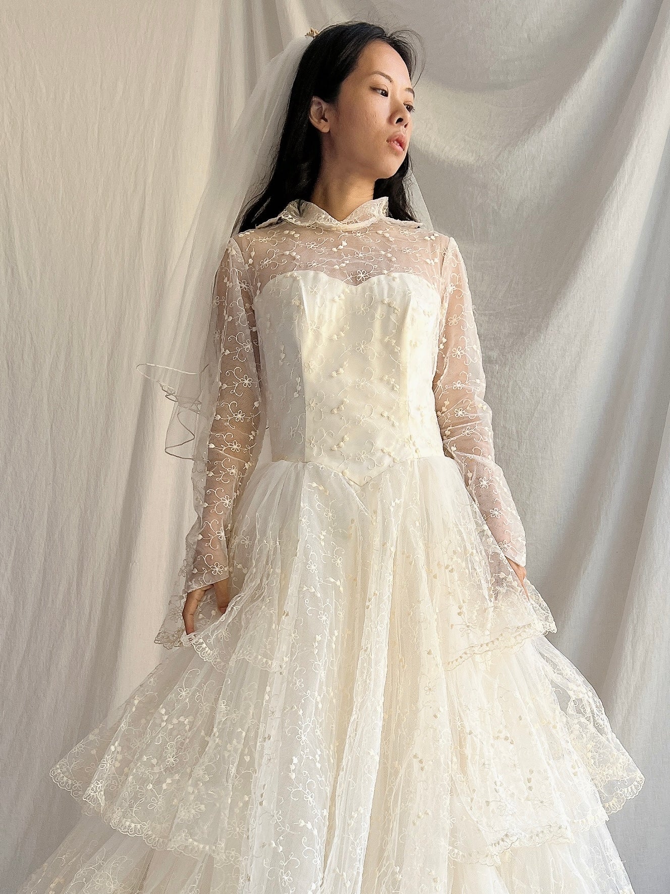 1980s Porcelain Ivory Double Layered Waist Length Tulle Veil