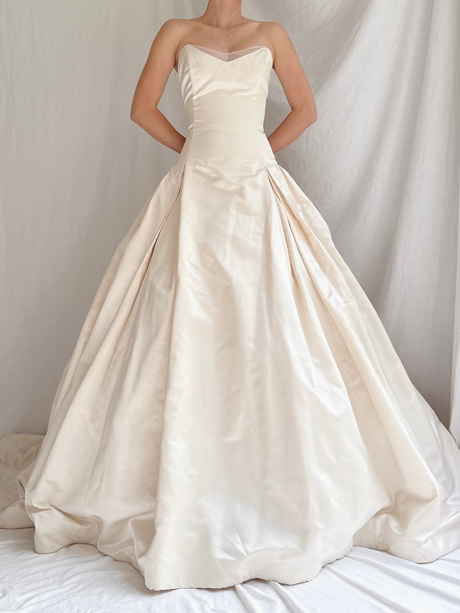 Reserved 1990s Lazaro Silk Gown - M/8