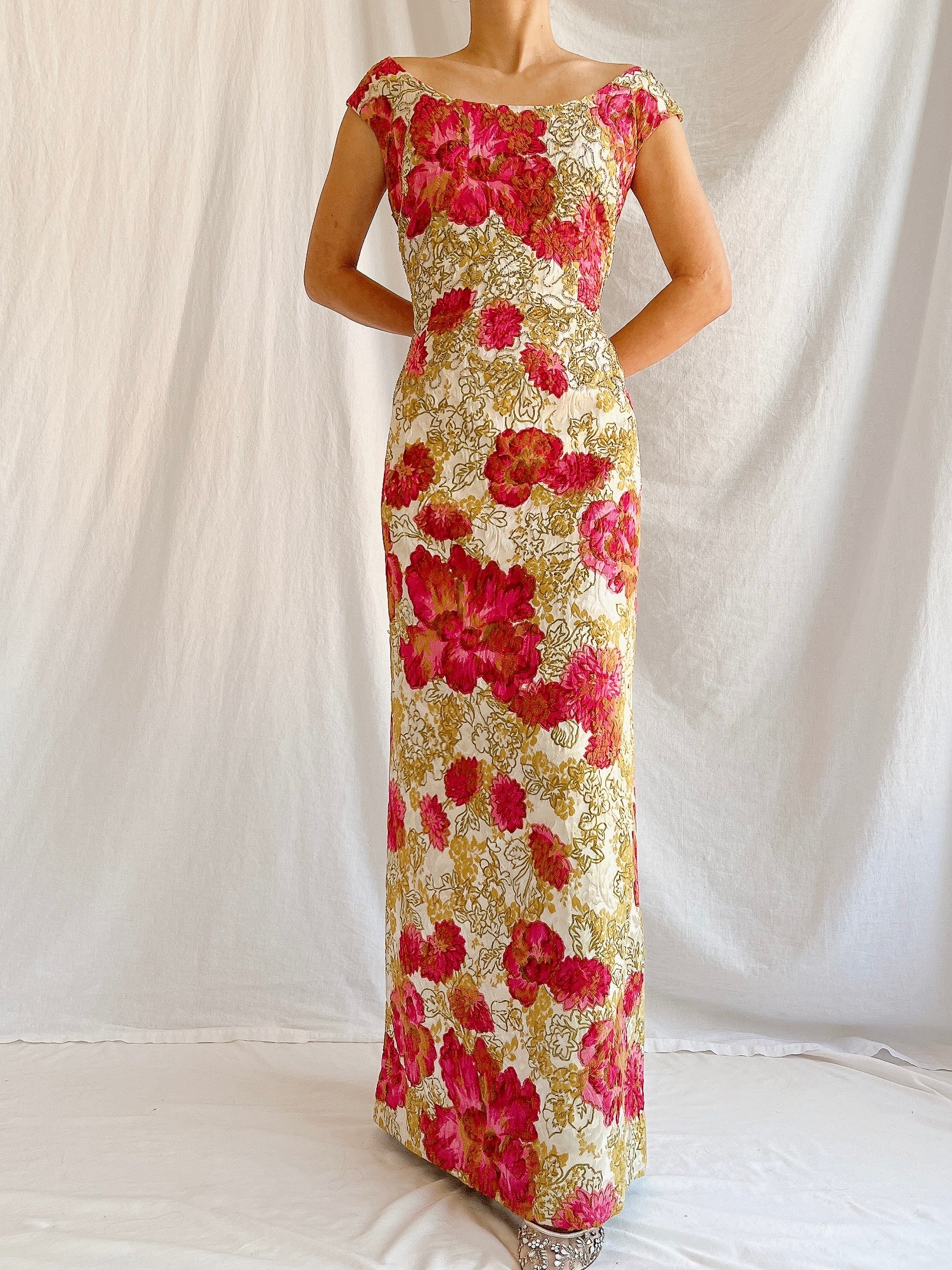 1960s Peony Brocade Wiggle Dress - M