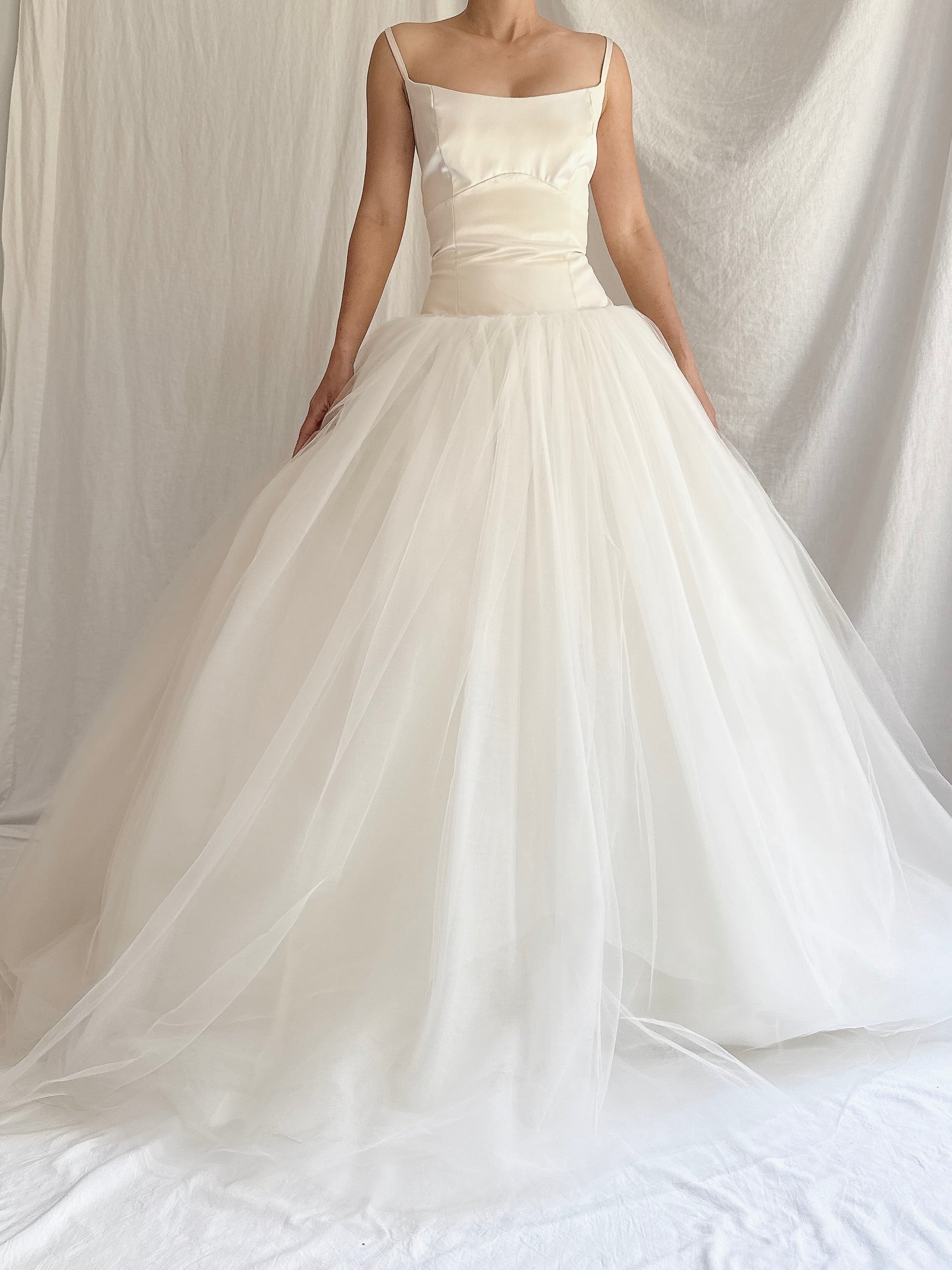 Vintage Monique Llhuilier Silk and Tulle Gown - M/6/8