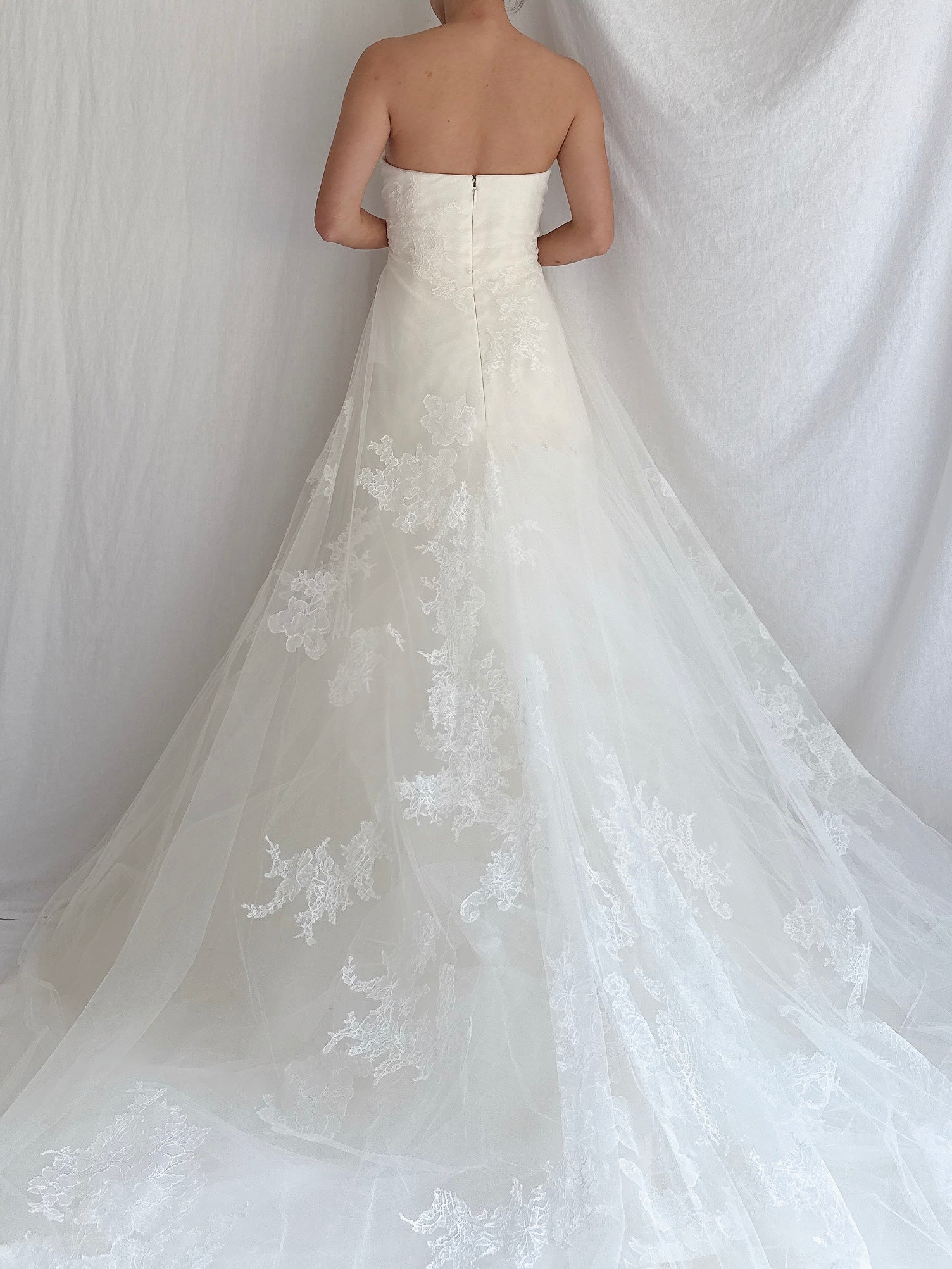 Vera Wang Luxe “Esther” Gown - XS/2