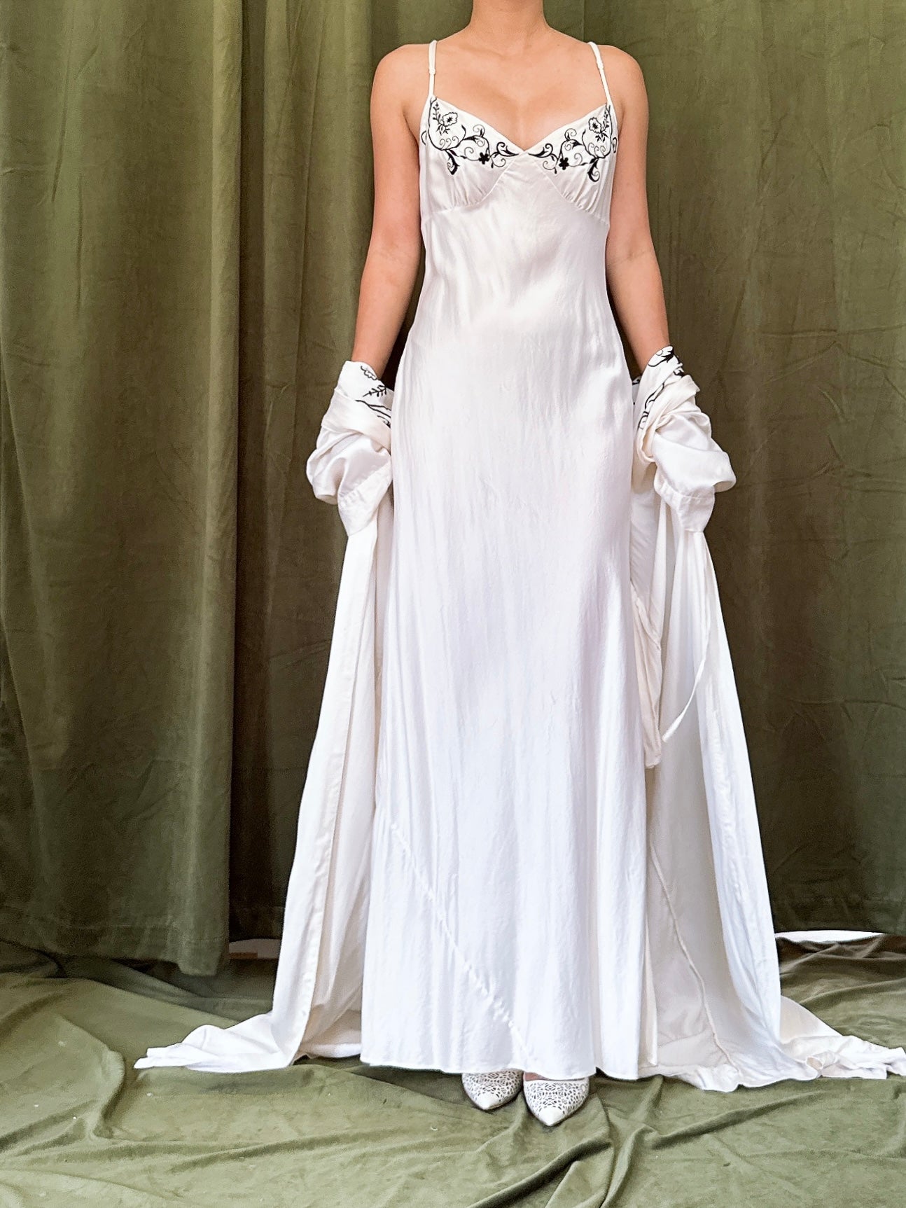 Vintage Silk Slip and Robe Set with Black Embroidery - XS