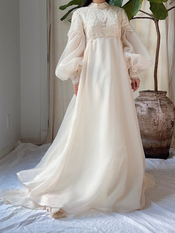 Vintage Puff Sleeves High Neck Gown - M