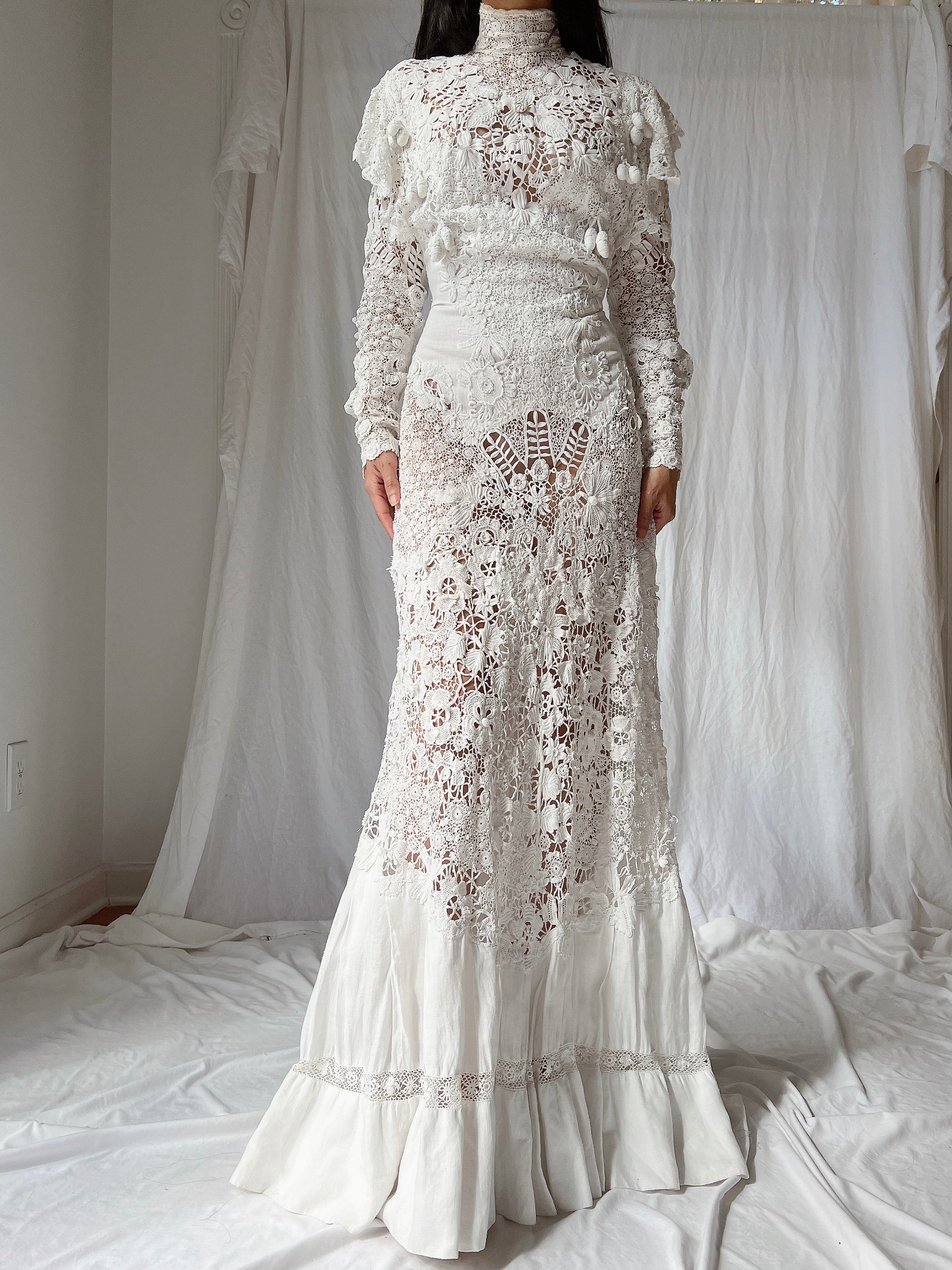 Victorian Linen and Irish Crochet Lace Gown - S