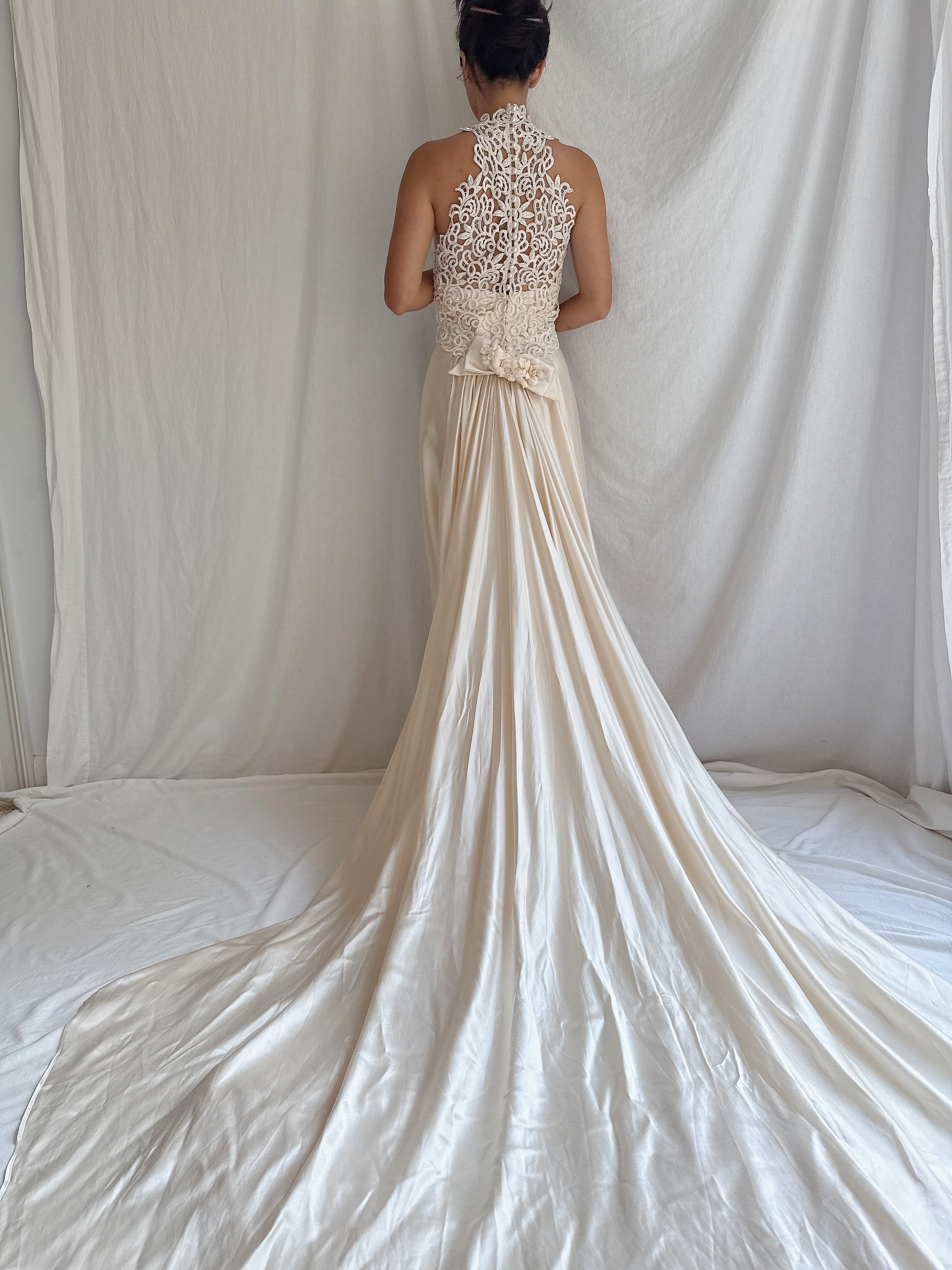 Vintage Sill Charmeuse Embroidered Lace Gown - M/8