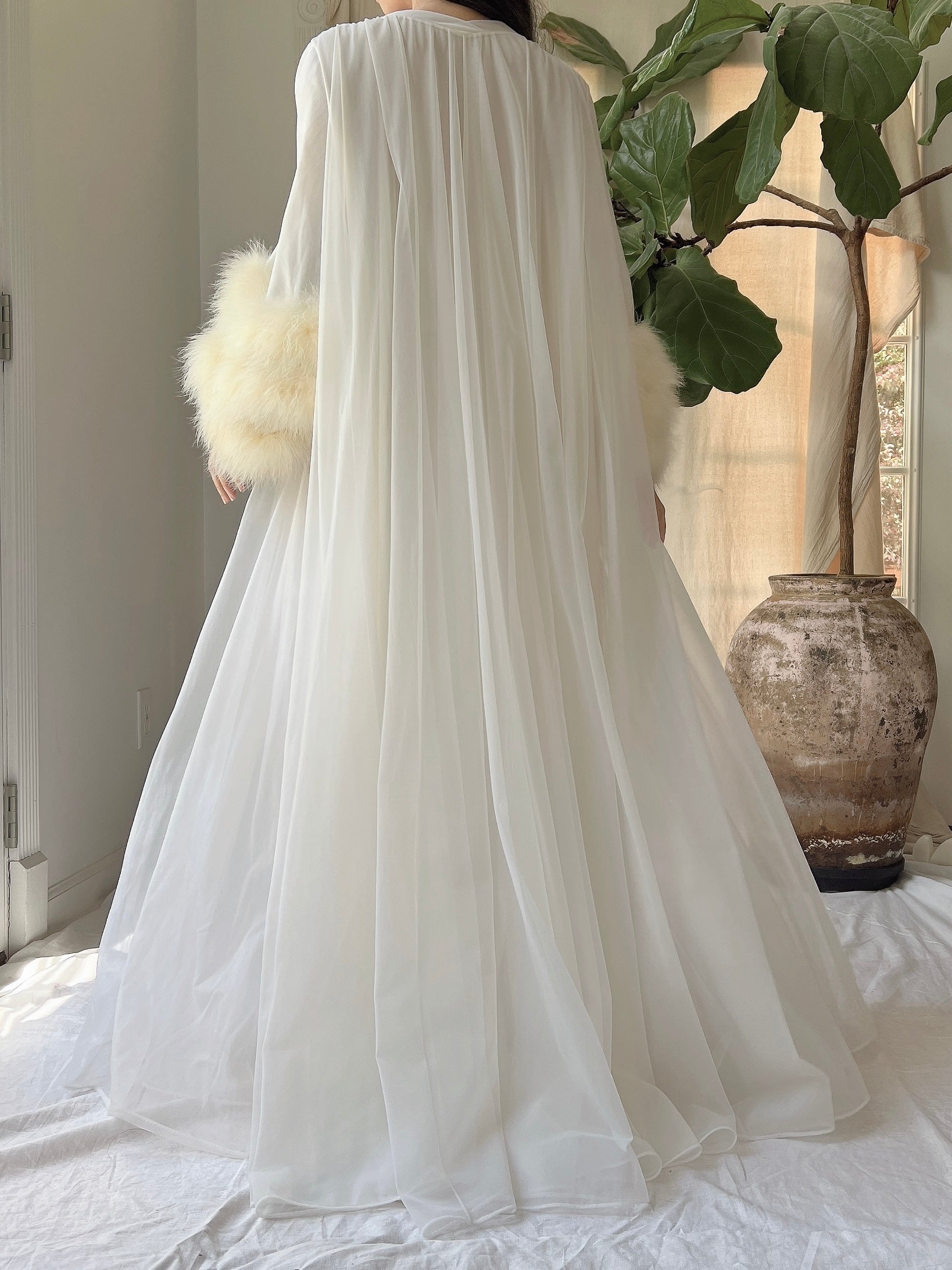 1950s Claire Sandra Lucie Ann Nylon Feather Robe - OSFM