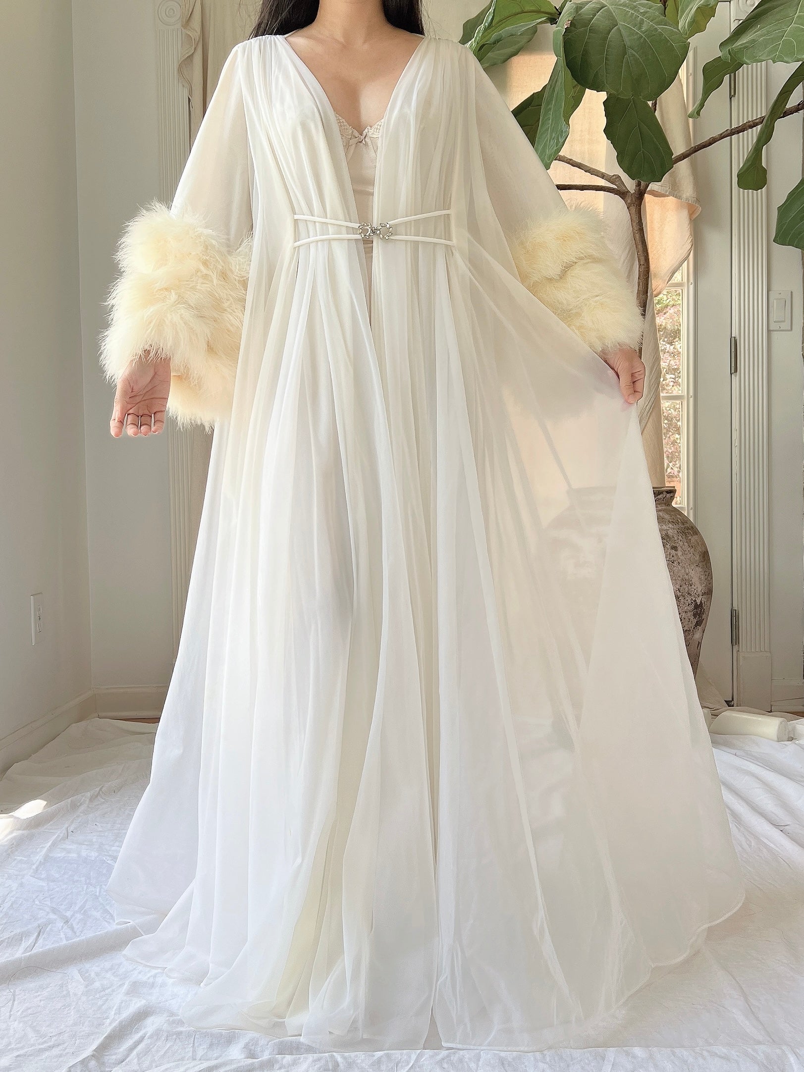 1950s Claire Sandra Lucie Ann Nylon Feather Robe - OSFM