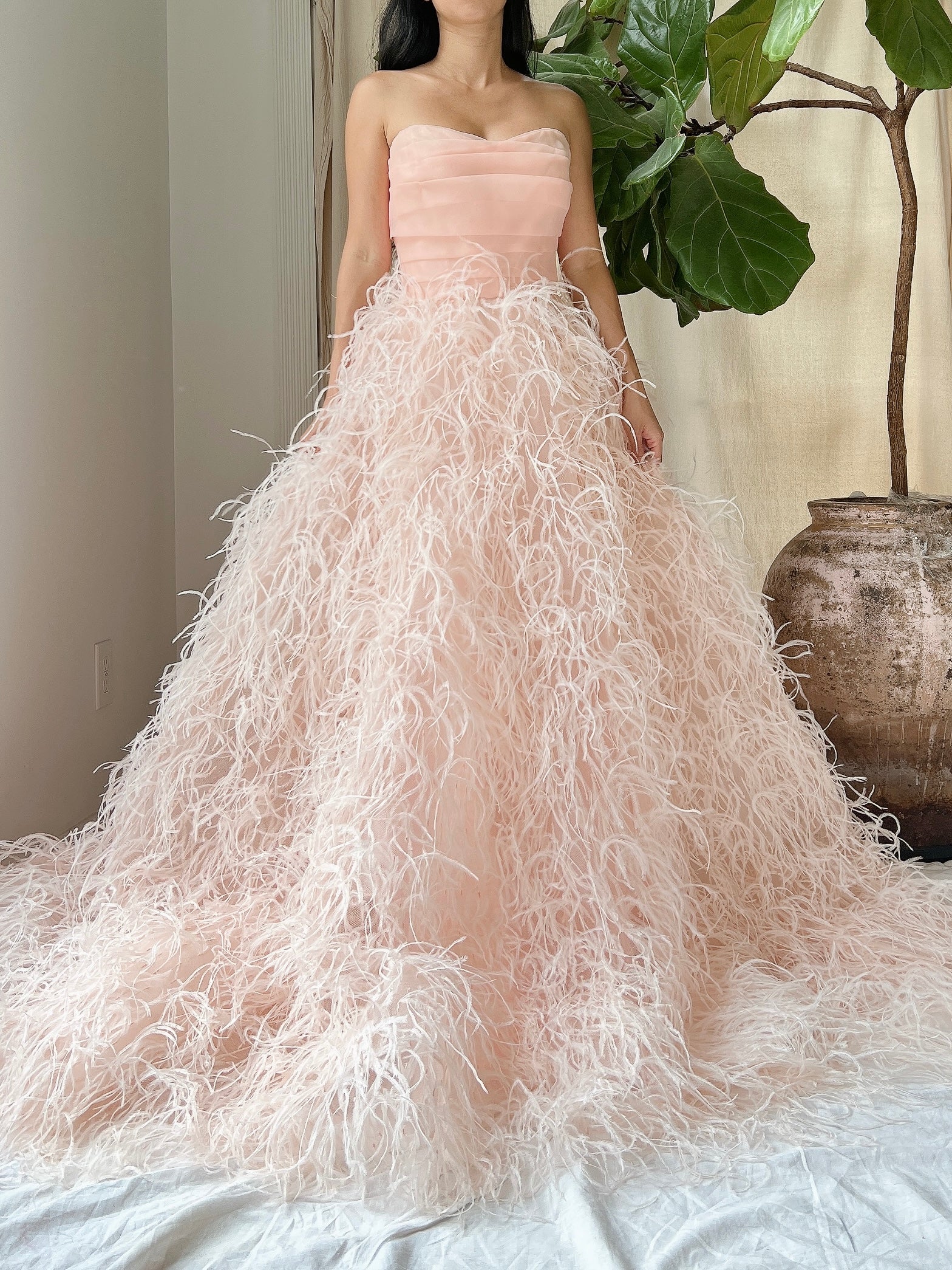 Monique Llhuilier Pink Silk Feather Gown - M/L 10
