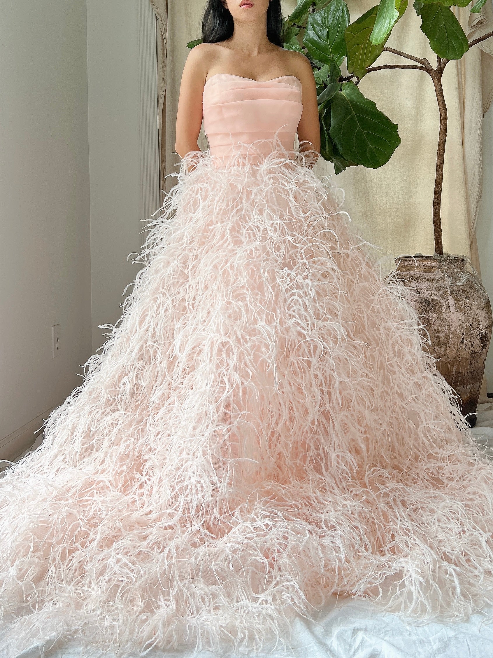 Monique Llhuilier Pink Silk Feather Gown - M/L 10