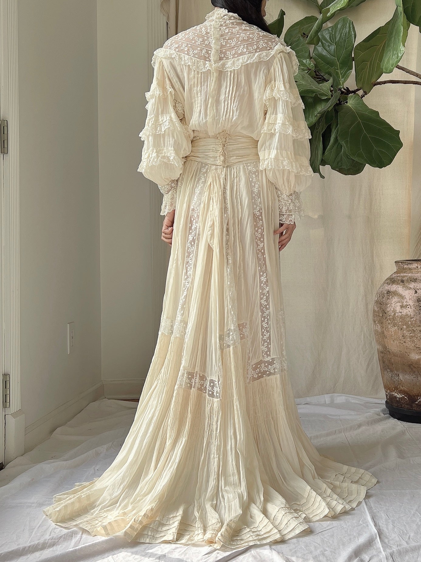 Antique Silk Puff Sleeves Ensemble - S/M