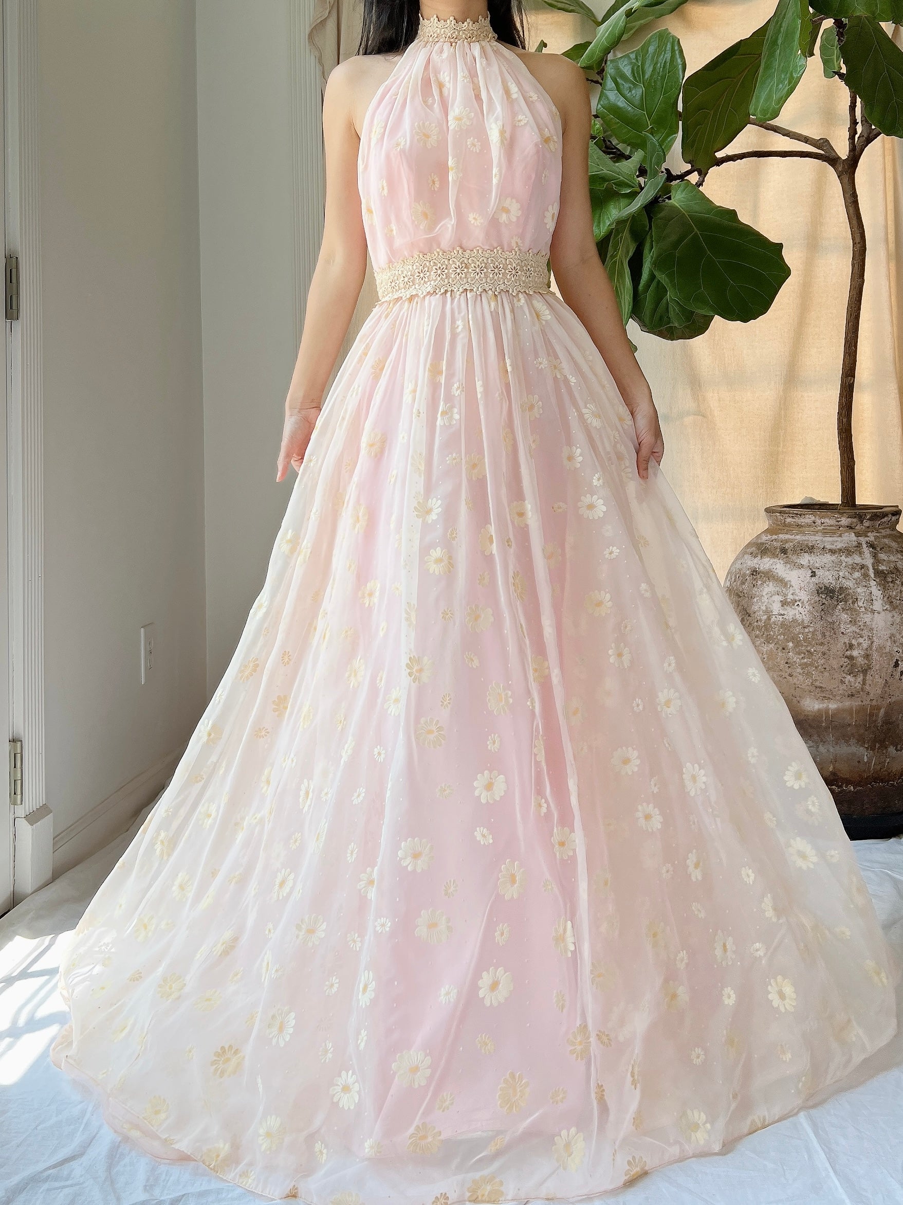 Vintage Daisy Floral Halter Gown - XS