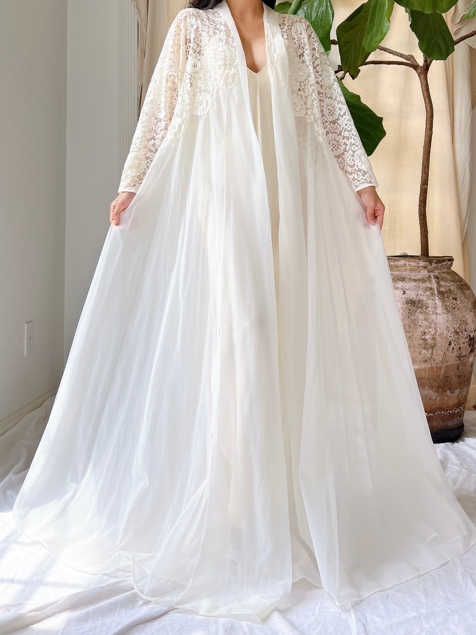 Vintage Nylon and Lace Dressing Gown - S-M