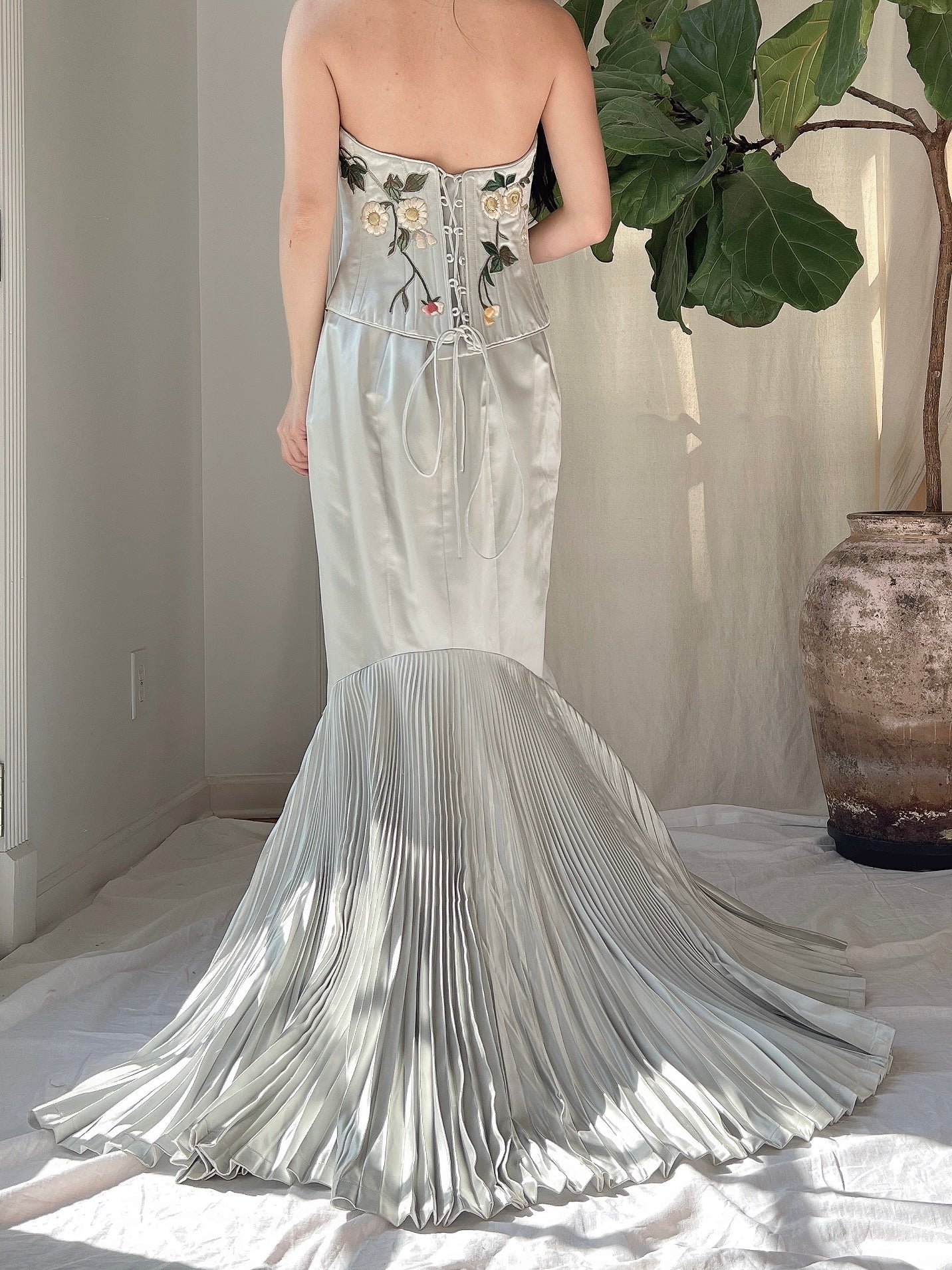 Vintage Silk Couture Eavis and Brown Embroidered Ensemble - M