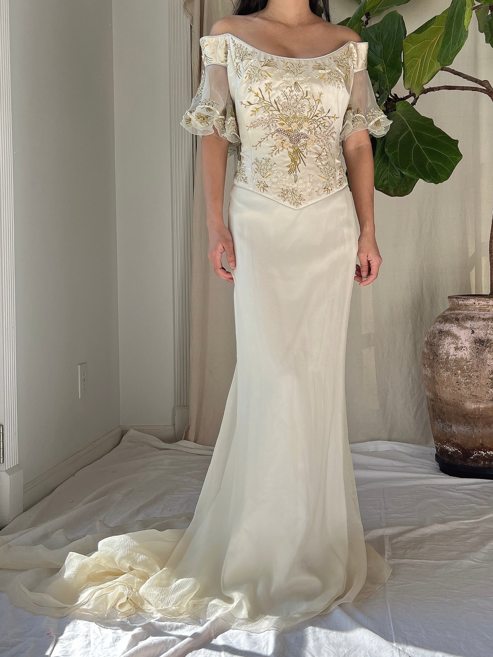 Vintage Silk Embroidered Ensemble - L