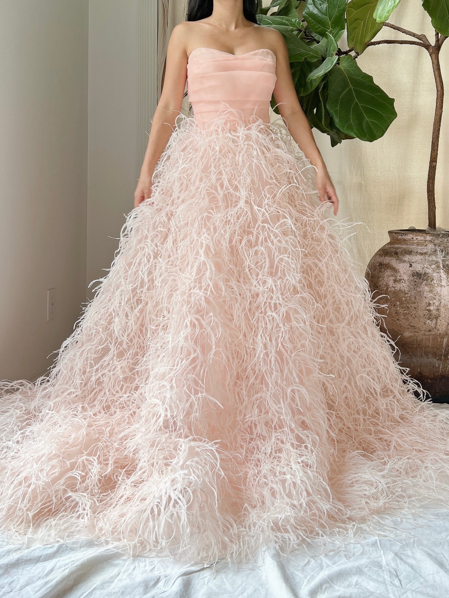 Monique Llhuilier Pink Silk Feather Gown - M/L 10
