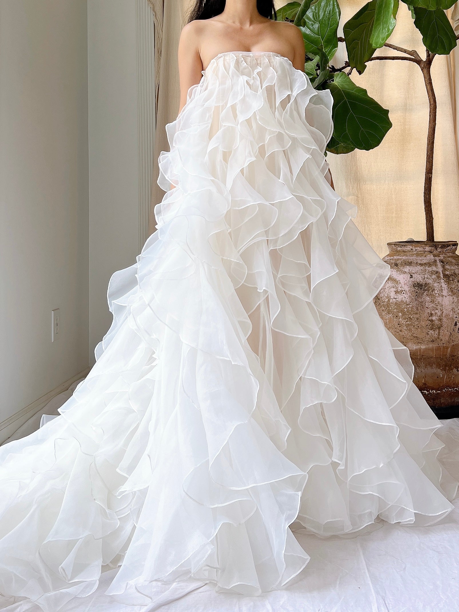 White Ruffled Gown - OSFM