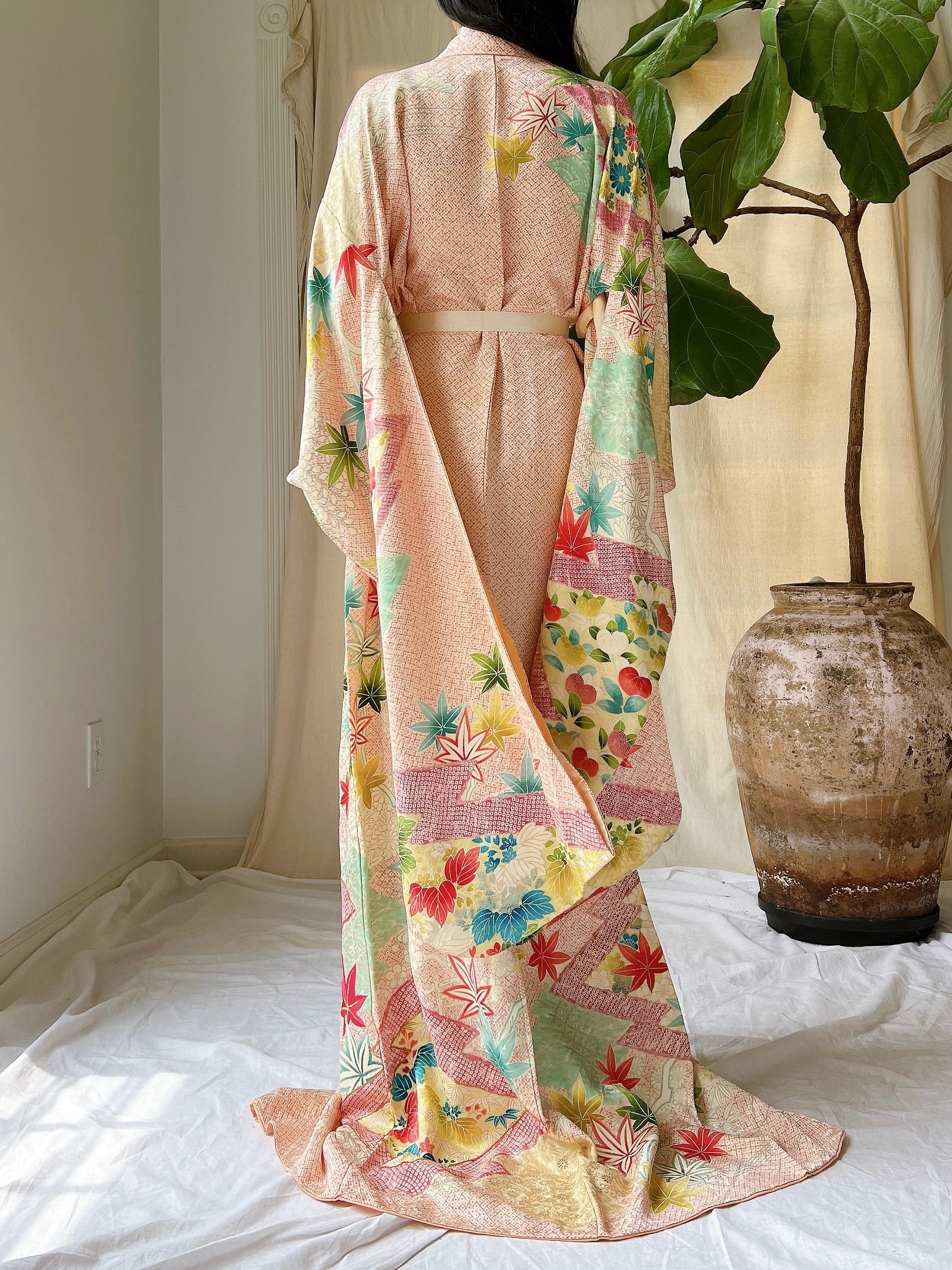 Vintage Patterned Leaf Silk Kimono - OSFM